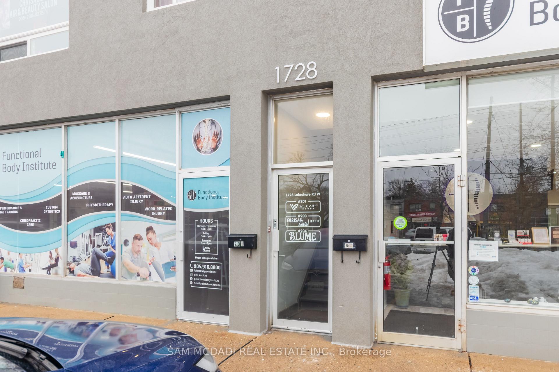 1728 Lakeshore Road W 204