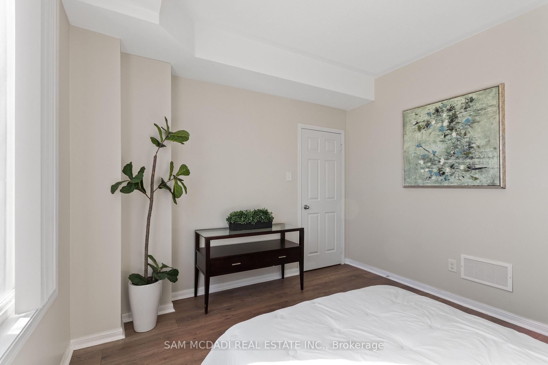 2895 Hazelton Place 8