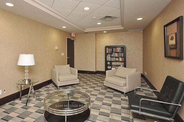 208 Enfield Place 2702