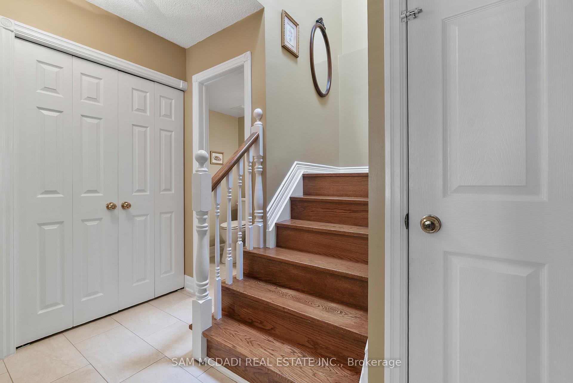 4260 SHELBY Crescent