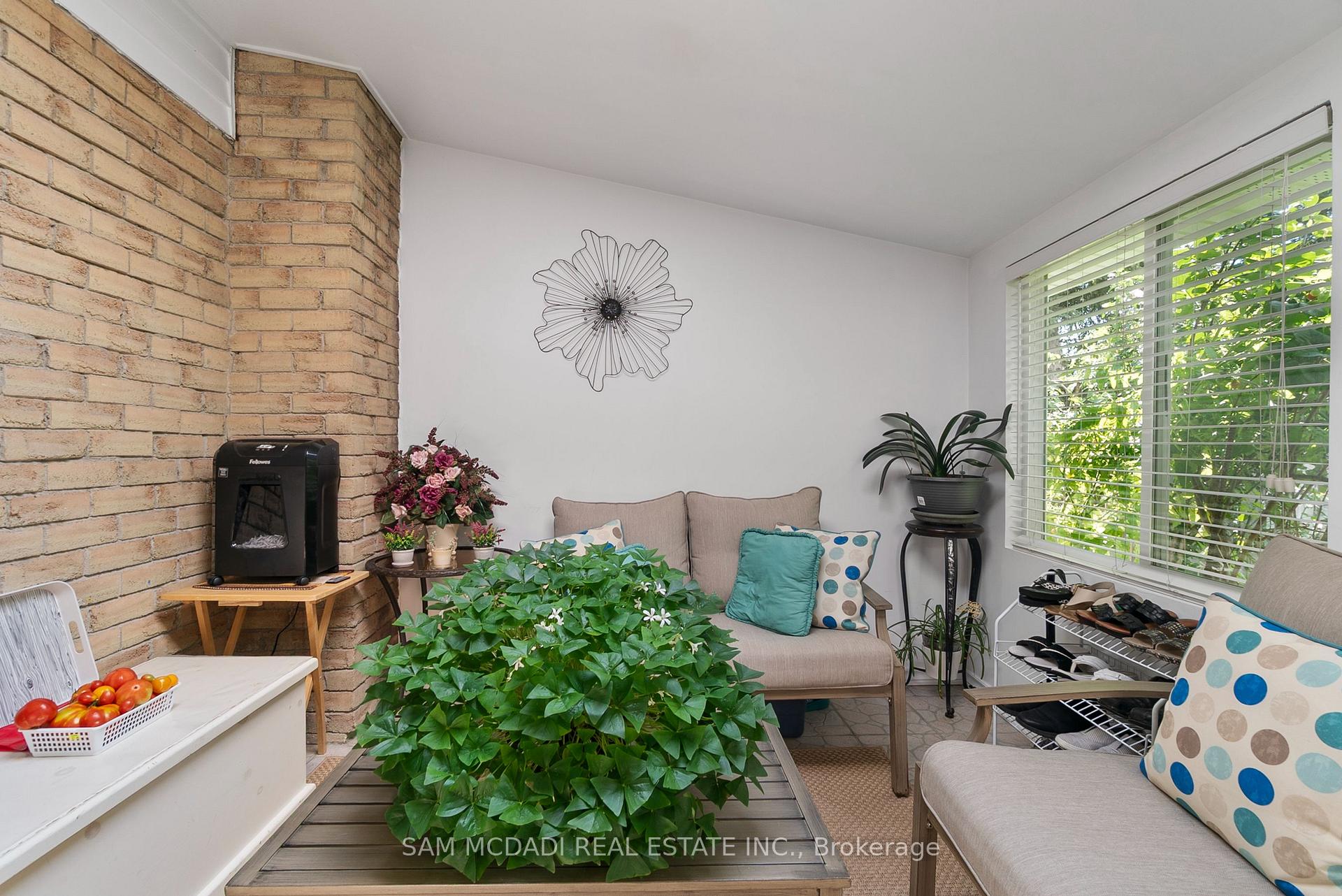 4260 SHELBY Crescent