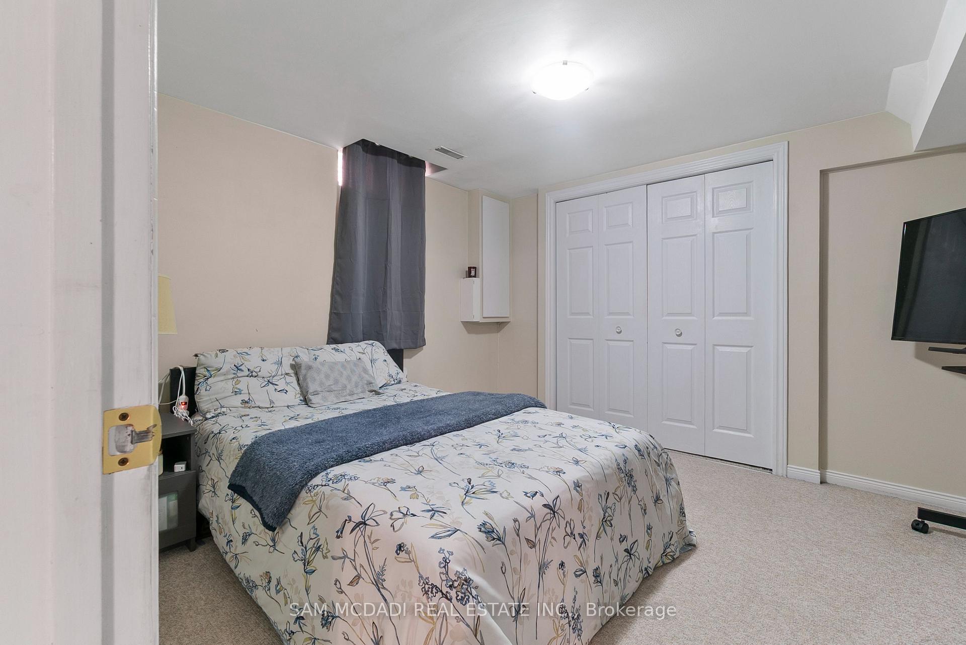 4260 SHELBY Crescent