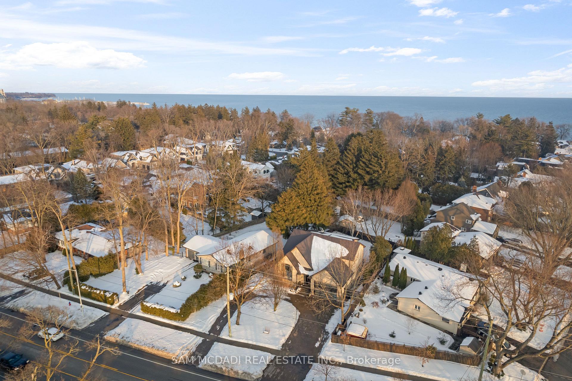 3168 Lakeshore Road W