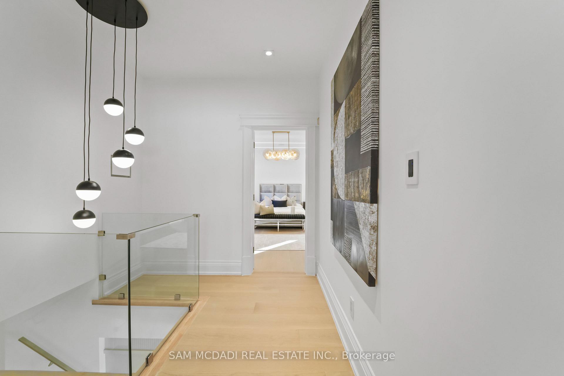 3168 Lakeshore Road W