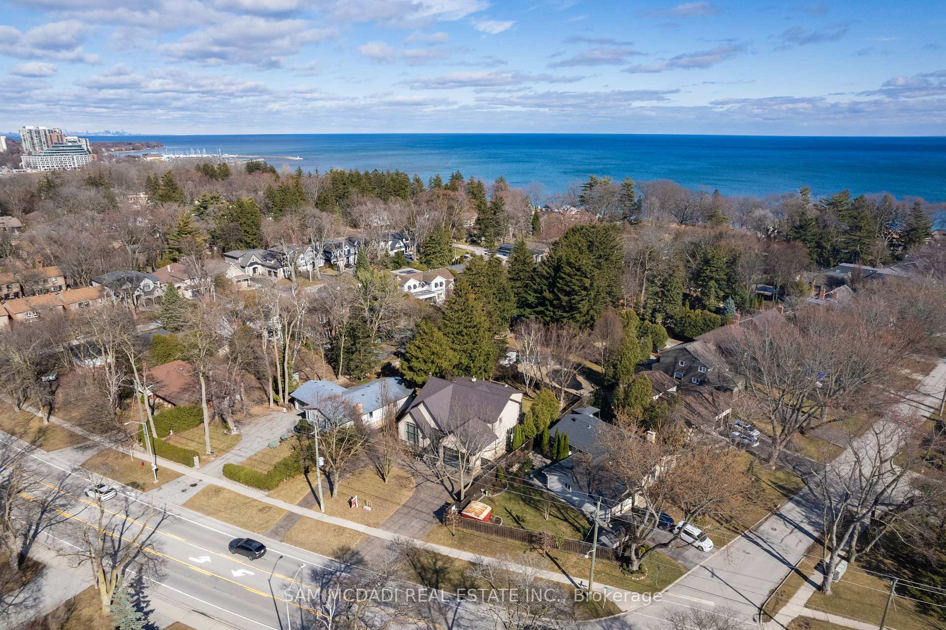 3168 Lakeshore Road W