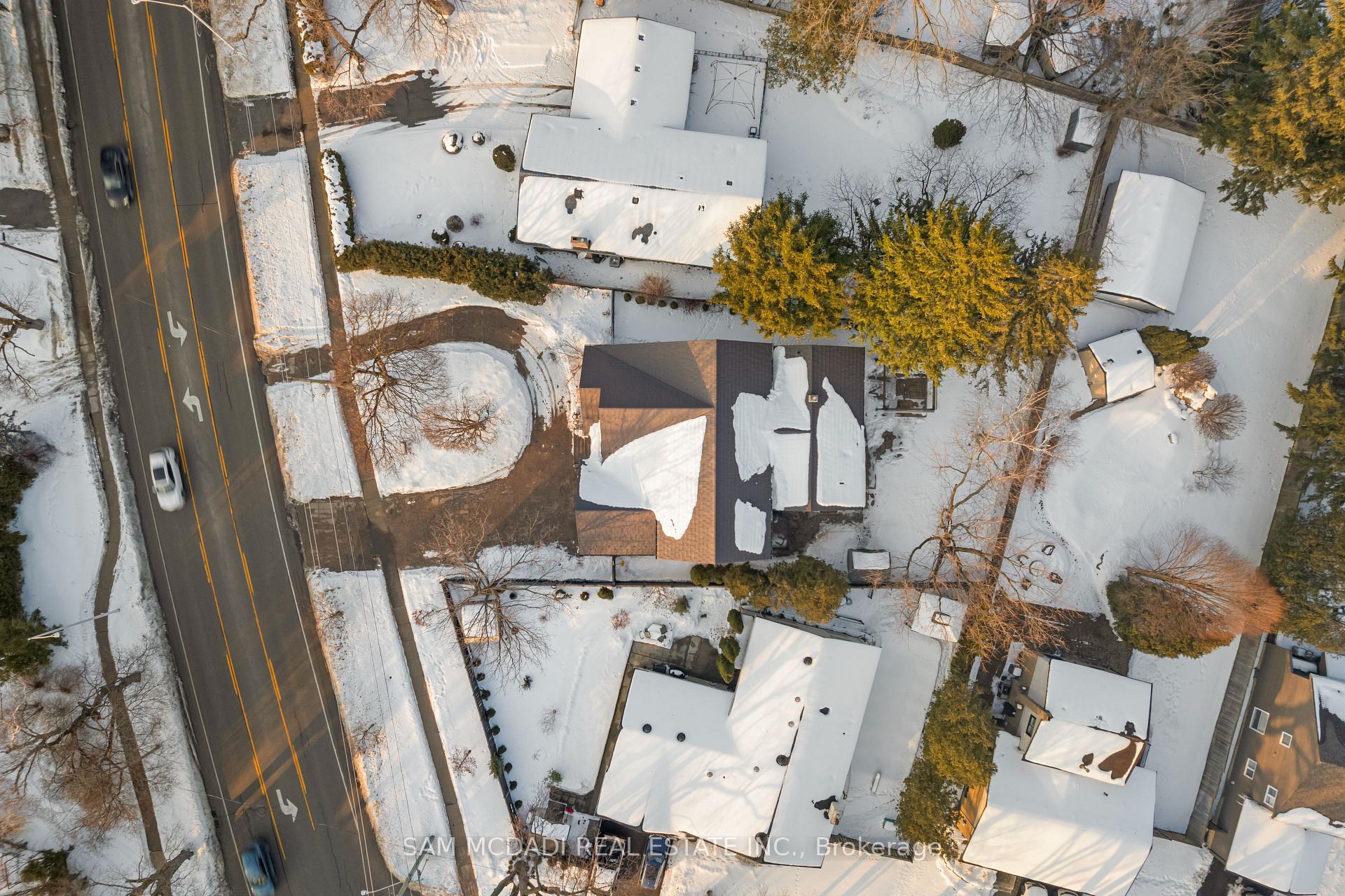 3168 Lakeshore Road W