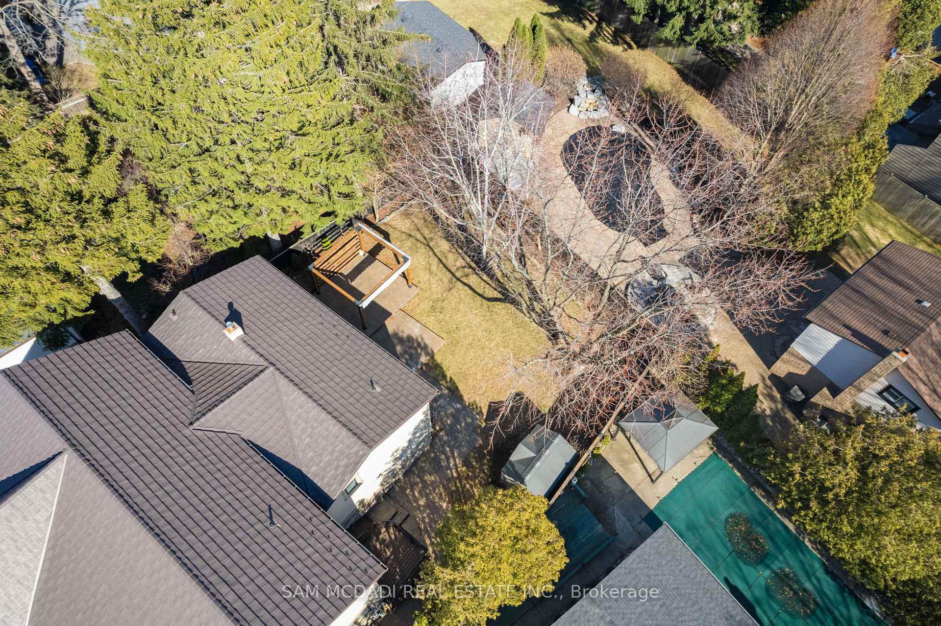 3168 Lakeshore Road W