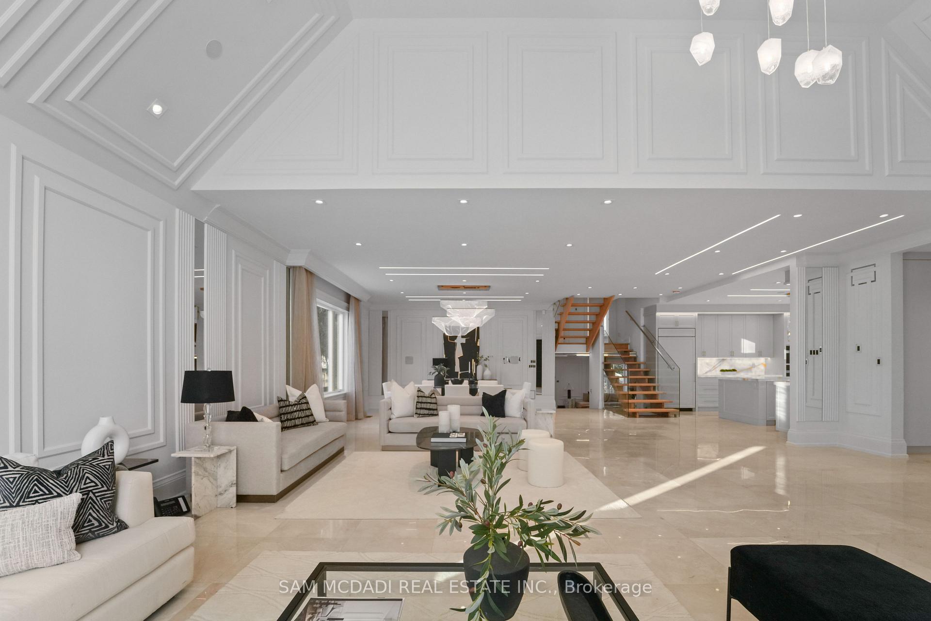 3168 Lakeshore Road W