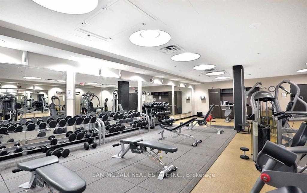 70 Absolute Avenue 1604