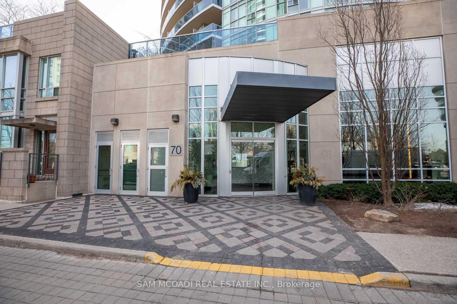 70 Absolute Avenue 1604