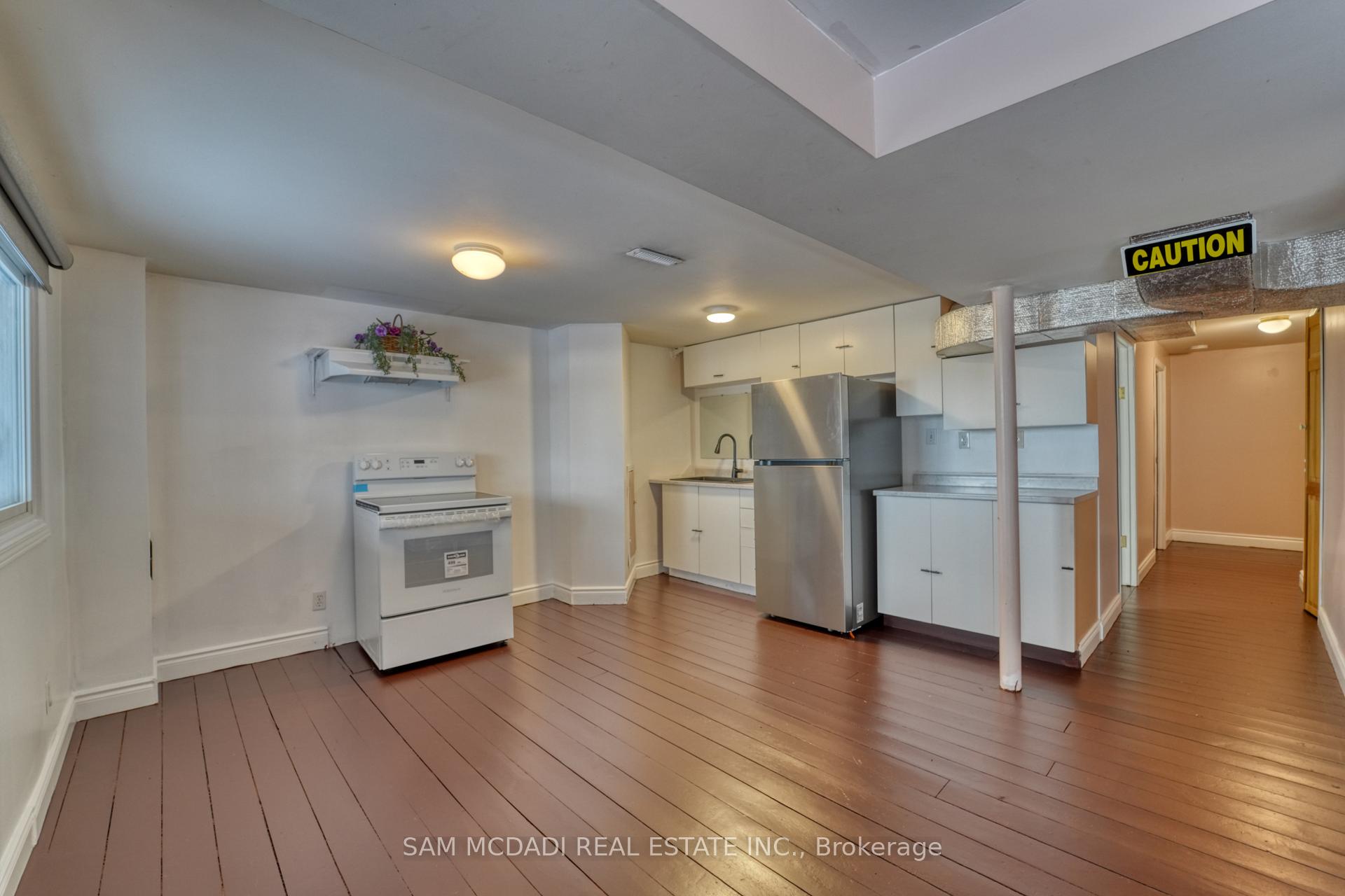 5275 Thornwood Drive