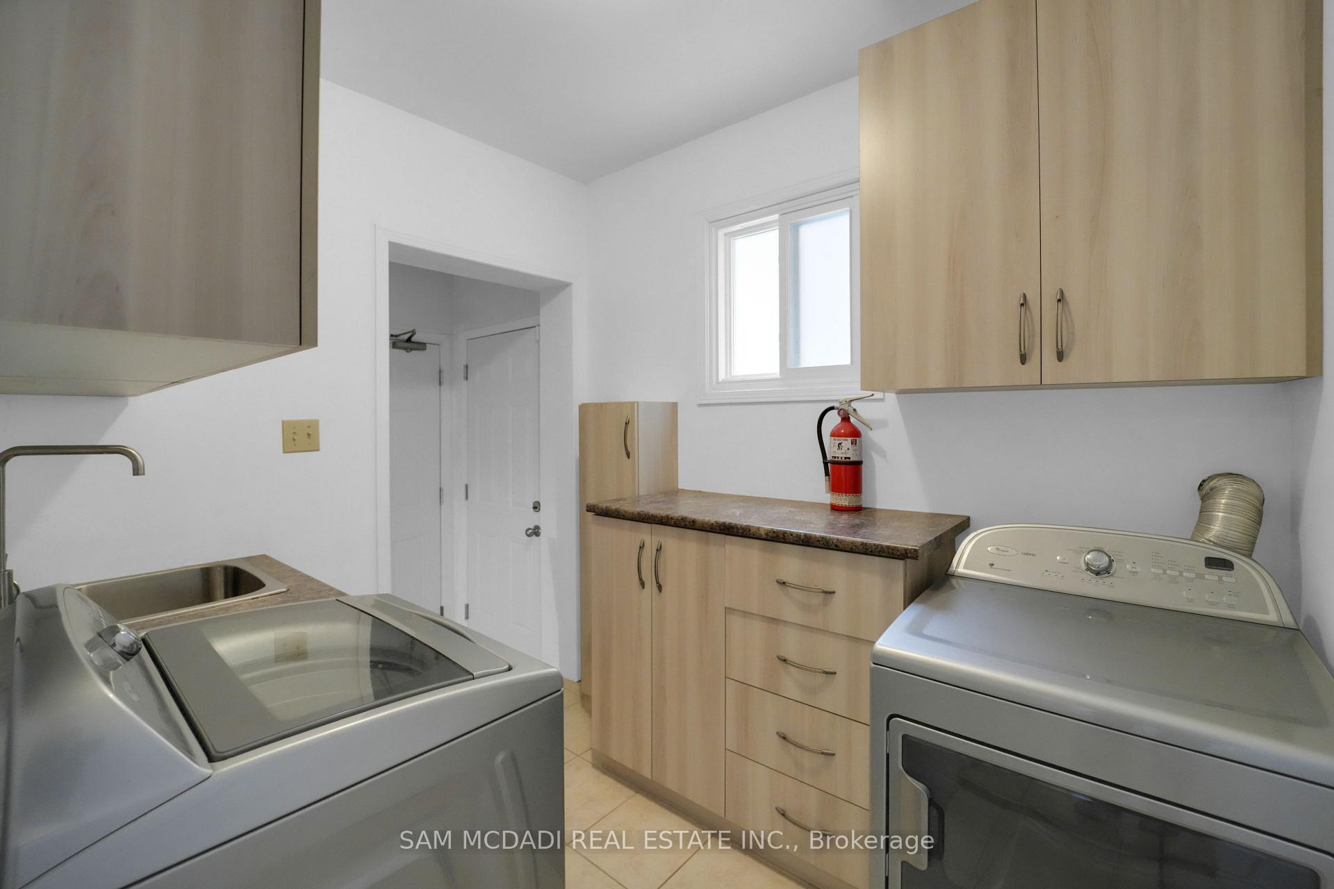 5275 Thornwood Drive