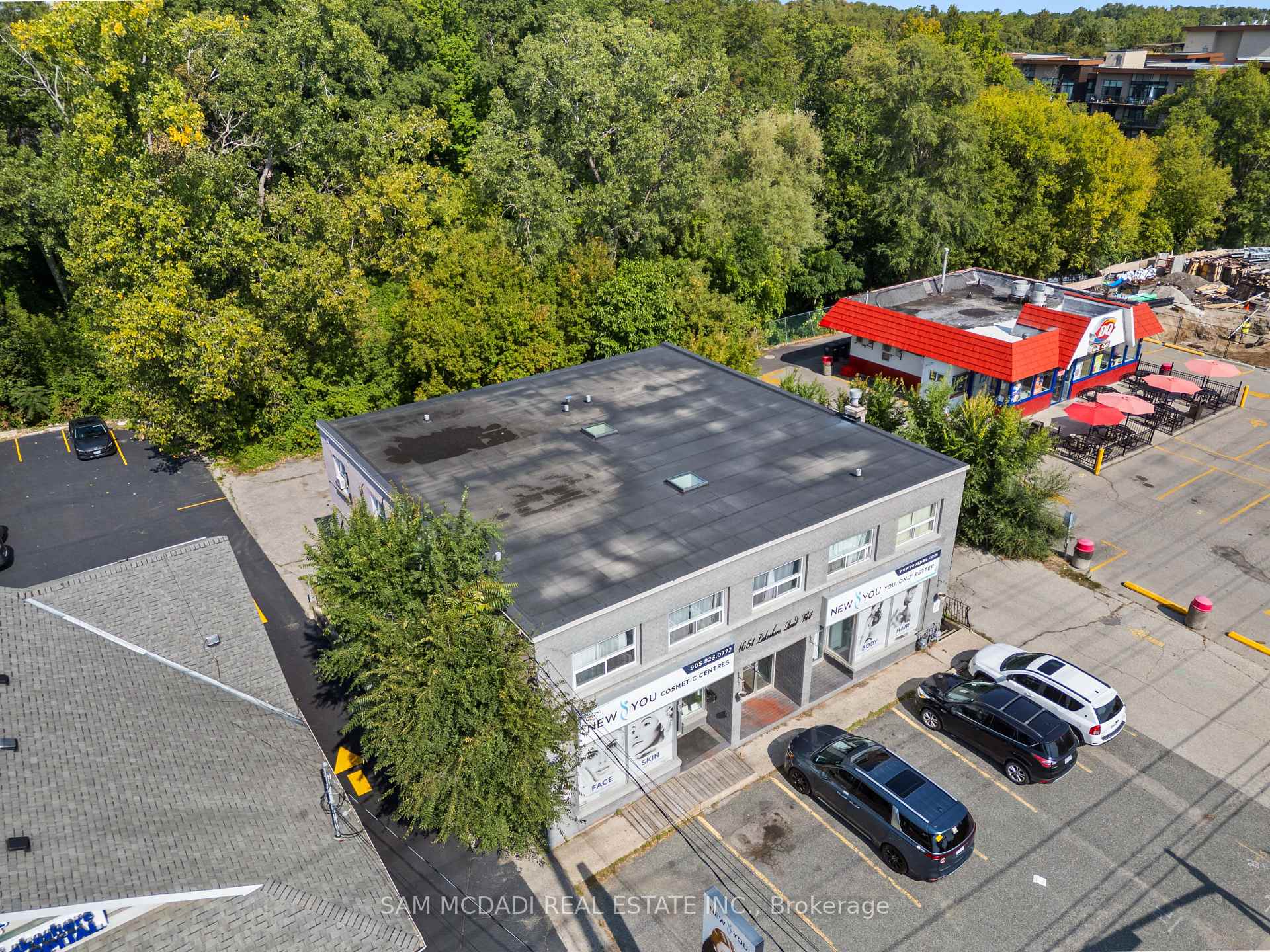 1651 Lakeshore Road W