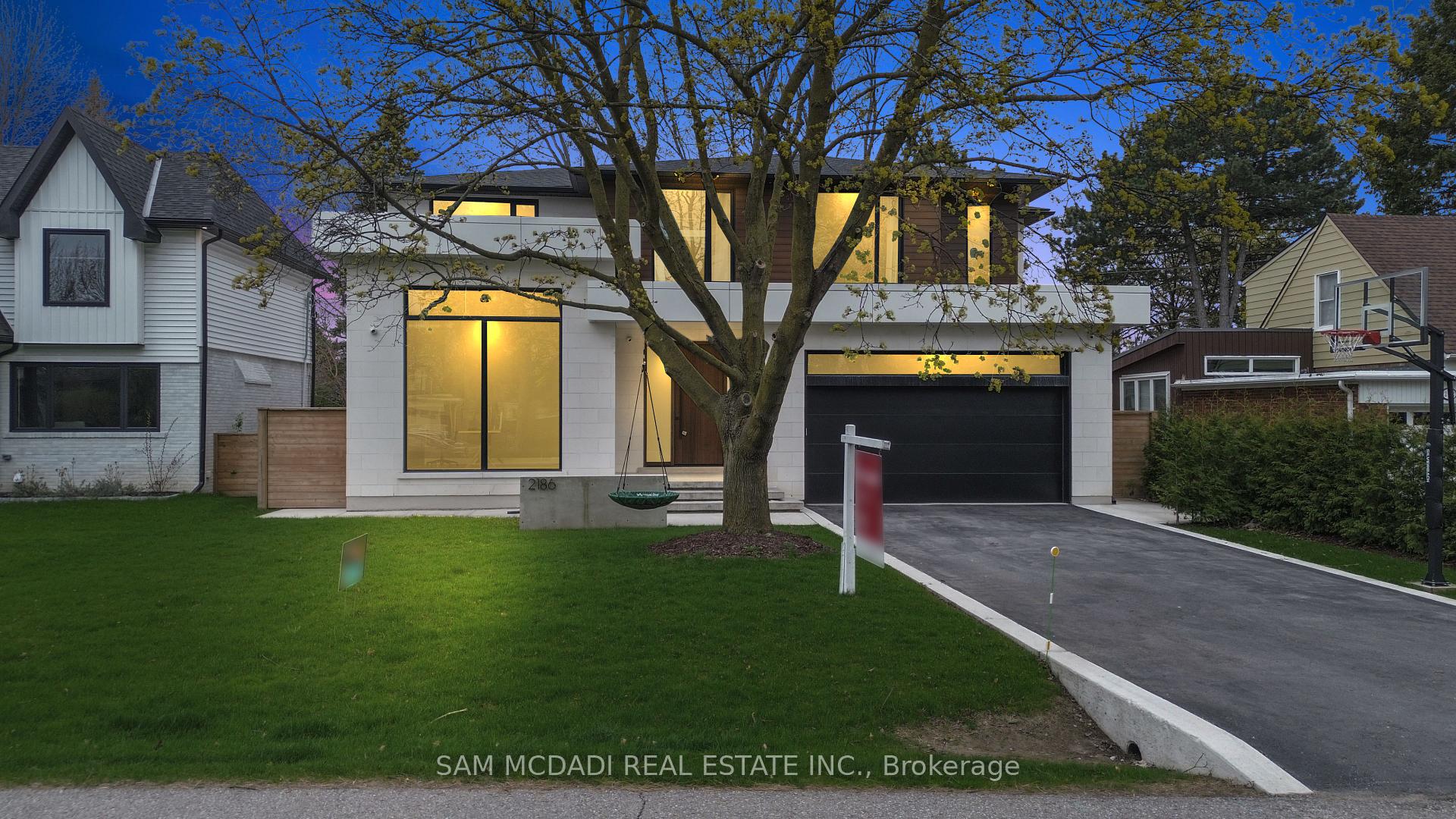 2186 Harcourt Crescent