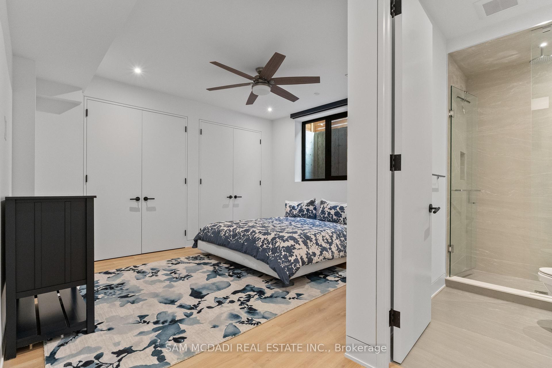 2186 Harcourt Crescent