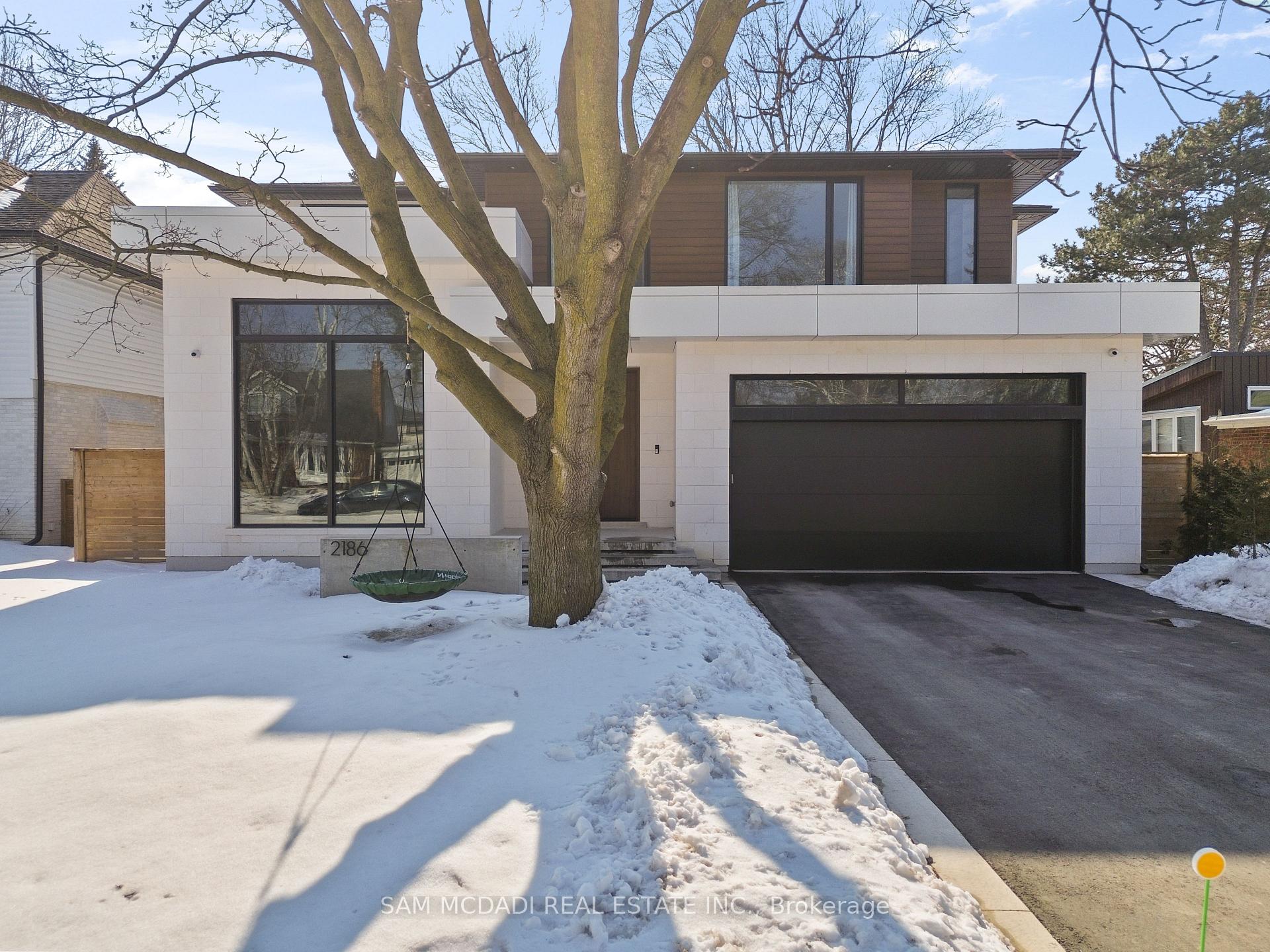 2186 Harcourt Crescent