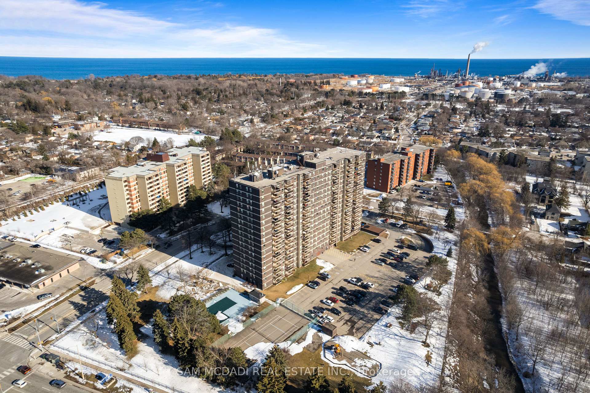 966 Inverhouse Drive 409