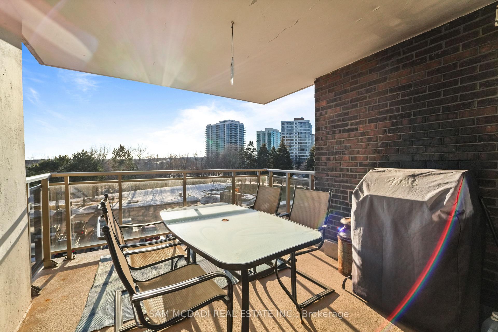 966 Inverhouse Drive 409