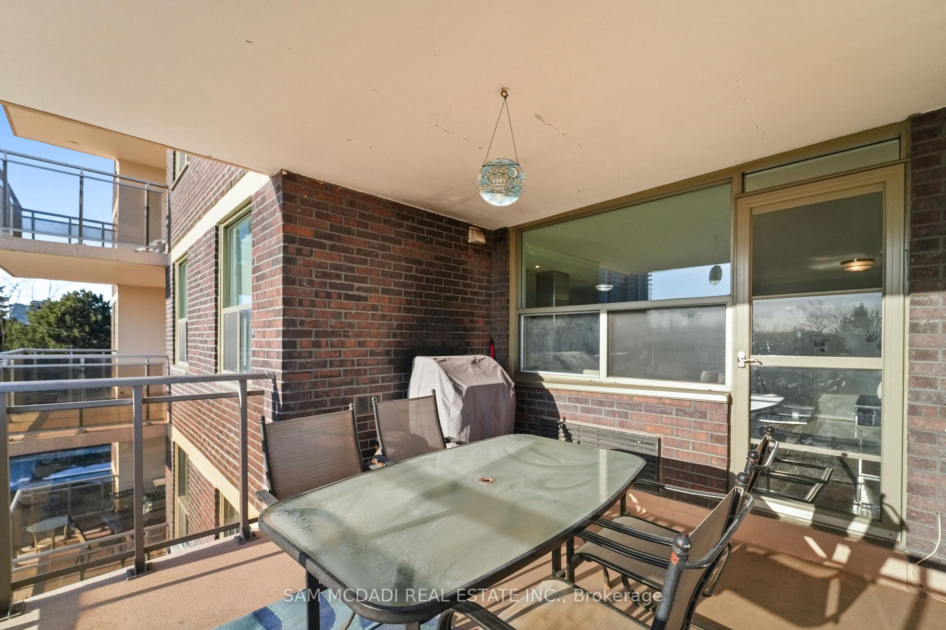 966 Inverhouse Drive 409