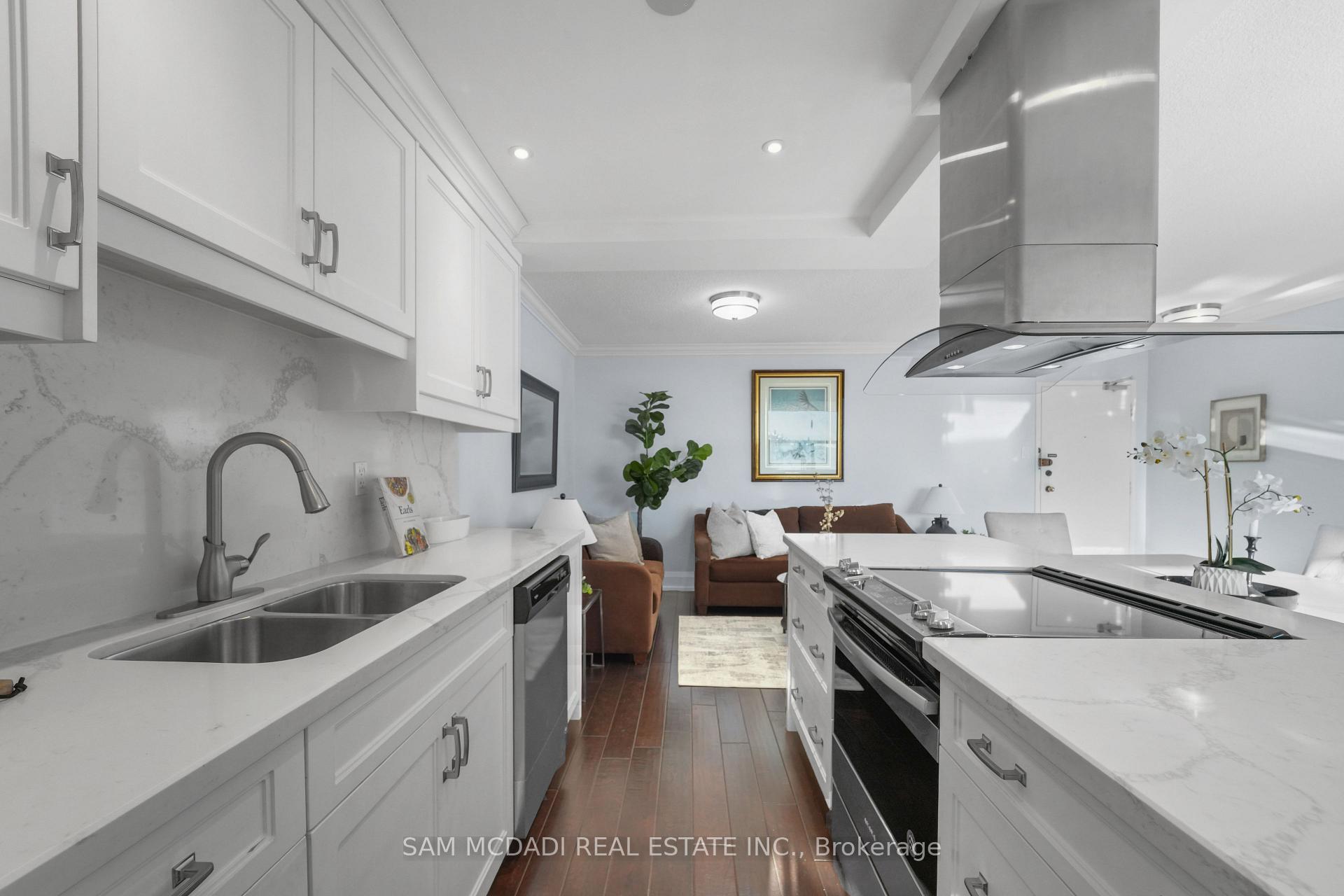 966 Inverhouse Drive 409