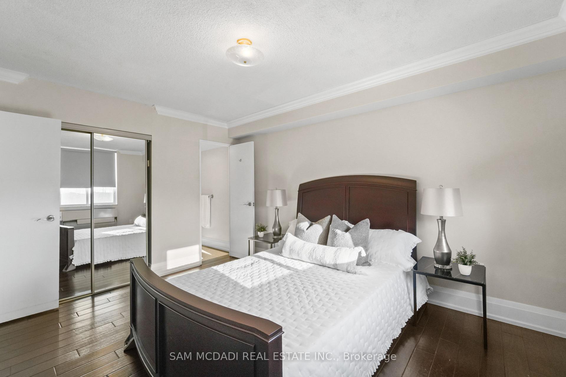 966 Inverhouse Drive 409