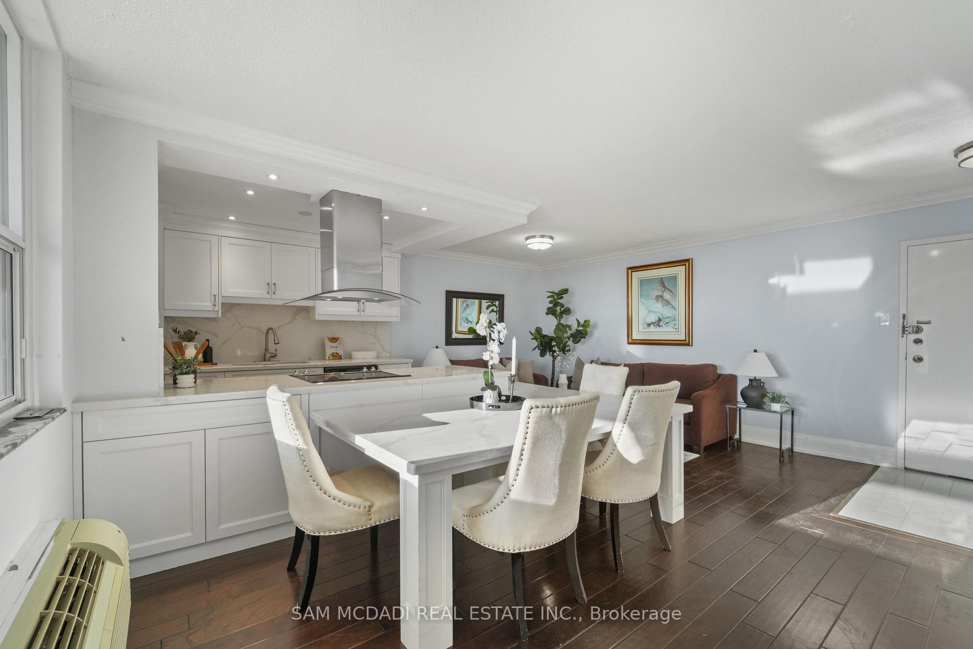 966 Inverhouse Drive 409