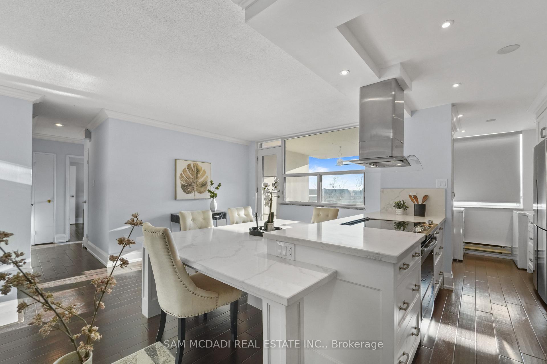 966 Inverhouse Drive 409