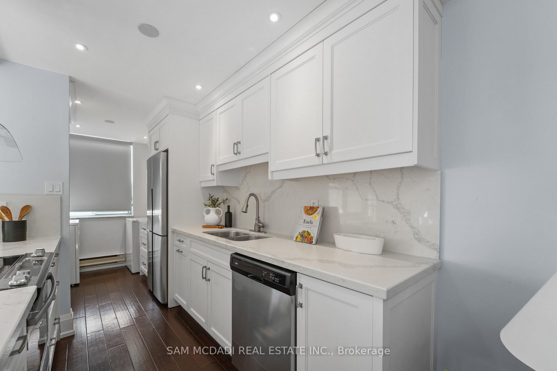 966 Inverhouse Drive 409