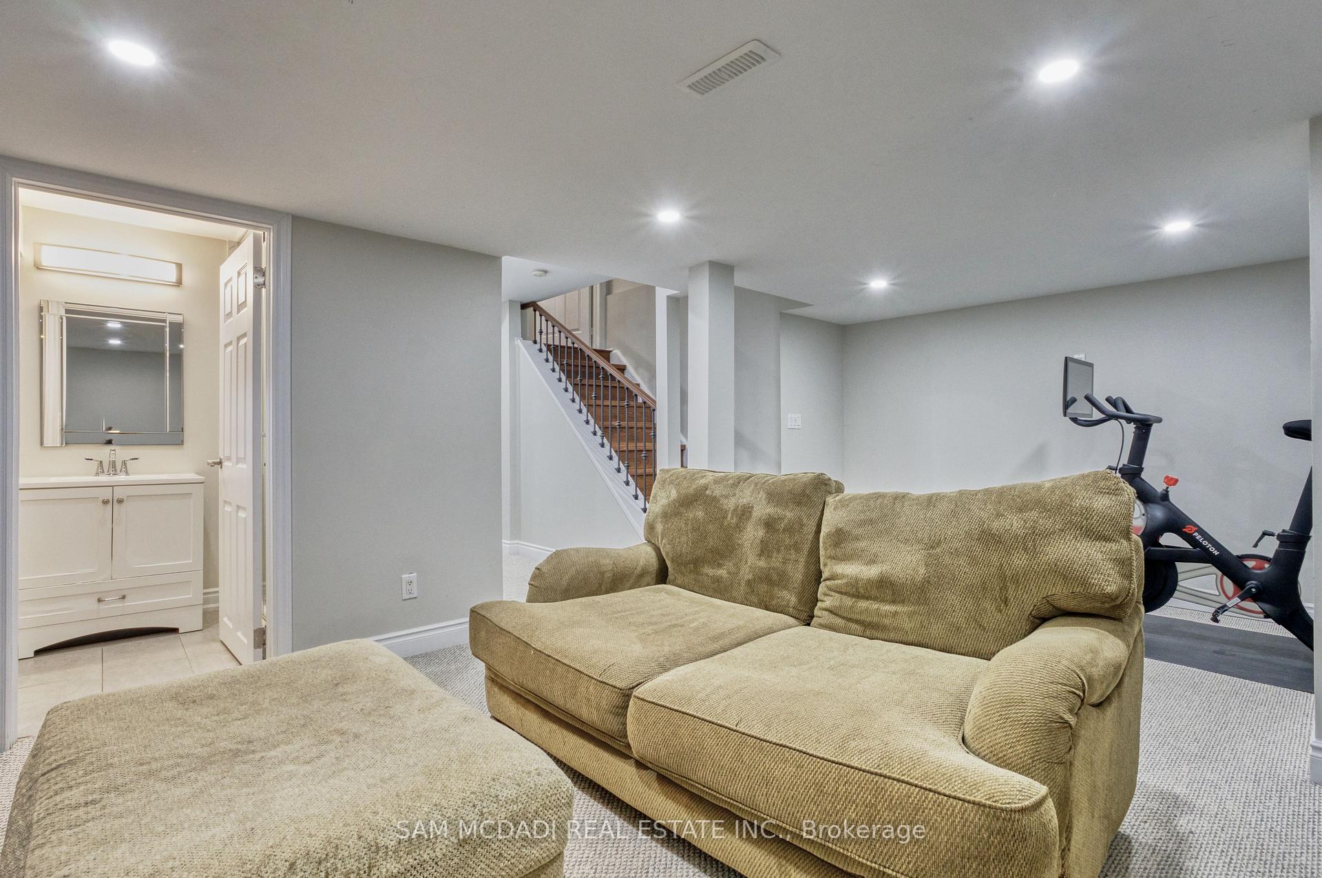 1309 Ashwood Terrace