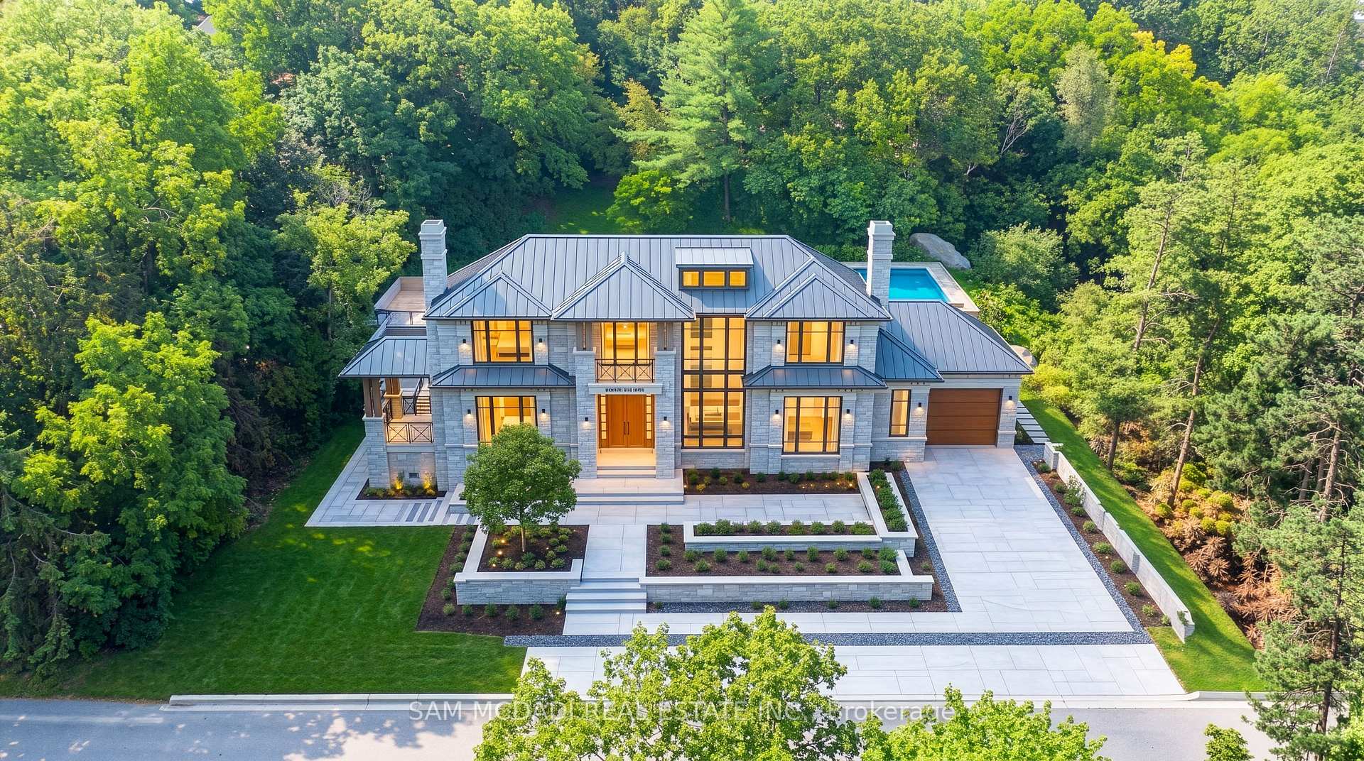 1322 Birchview Drive