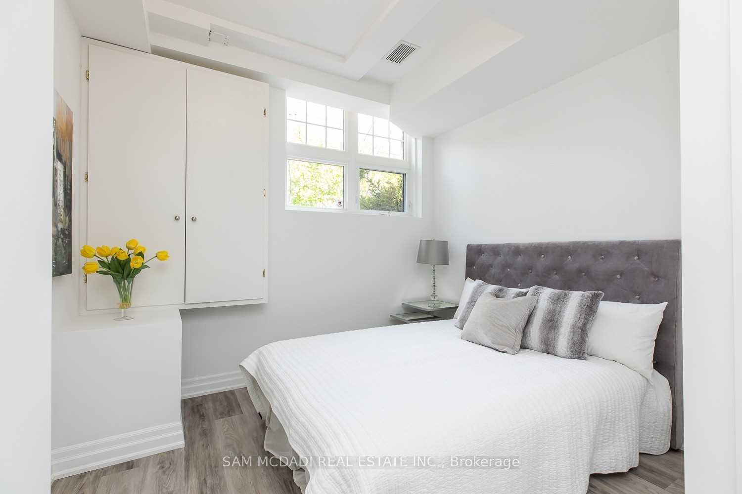 126B Church Street N