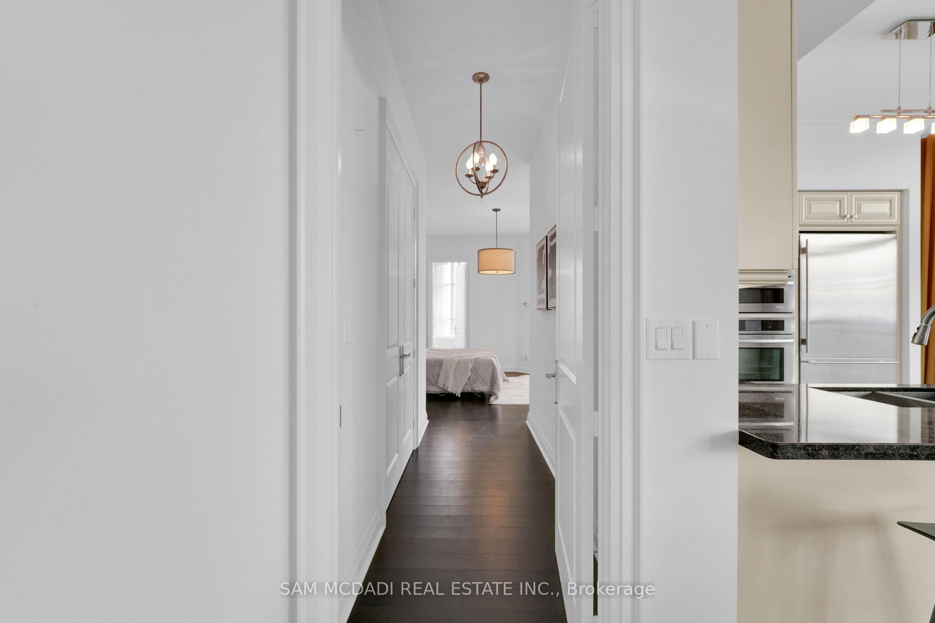 50 Absolute Avenue PH3