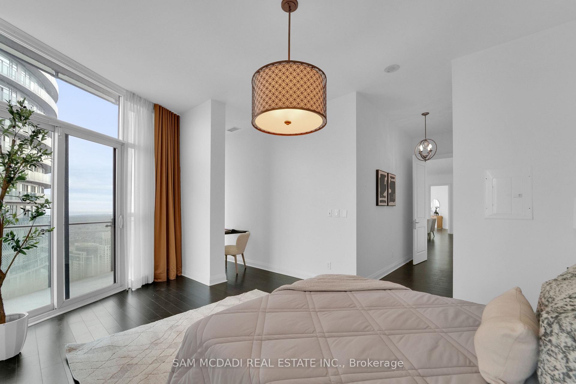 50 Absolute Avenue PH3