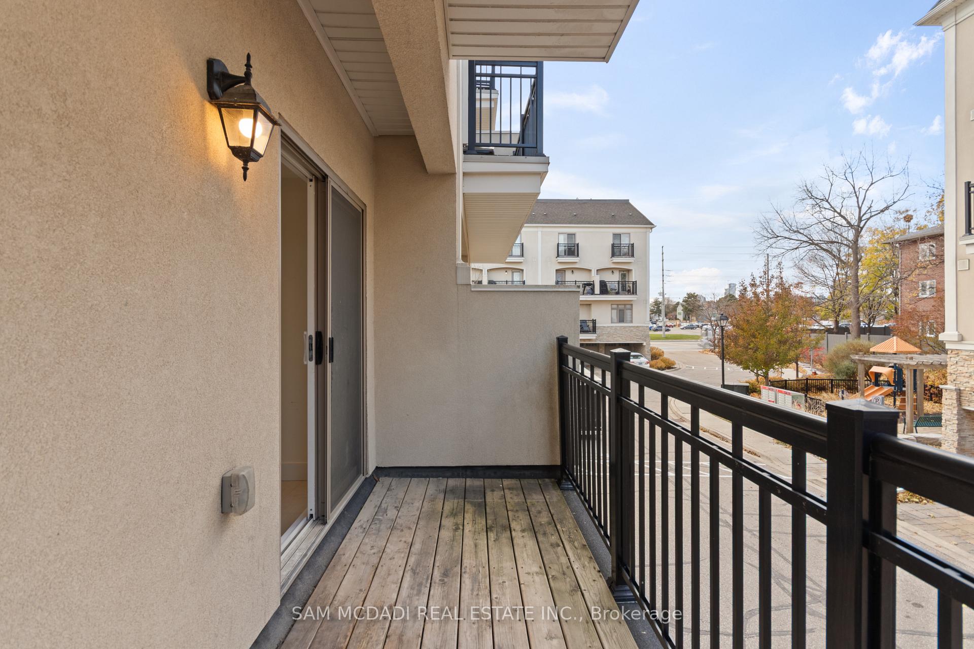 3083 Cawthra Road 23