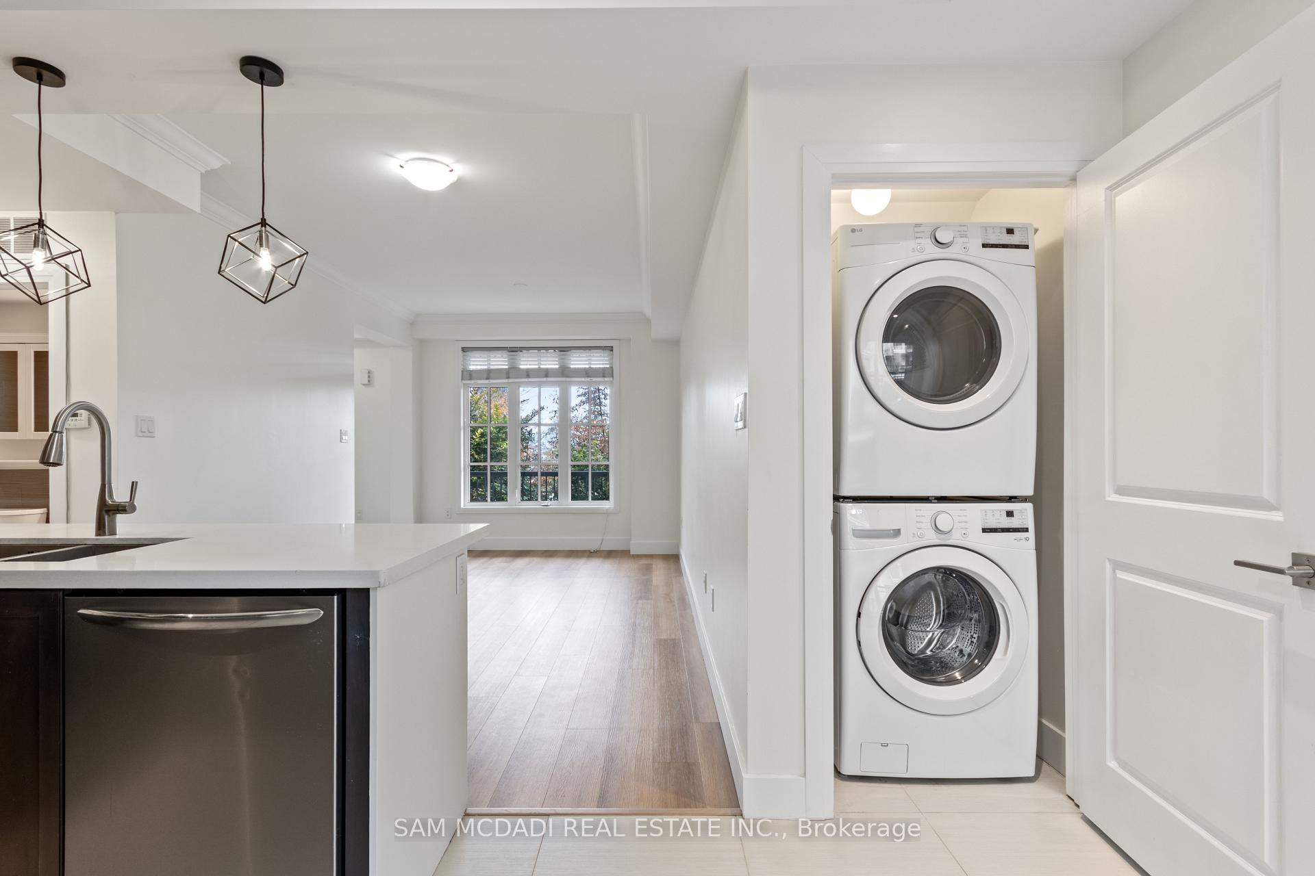 3083 Cawthra Road 23