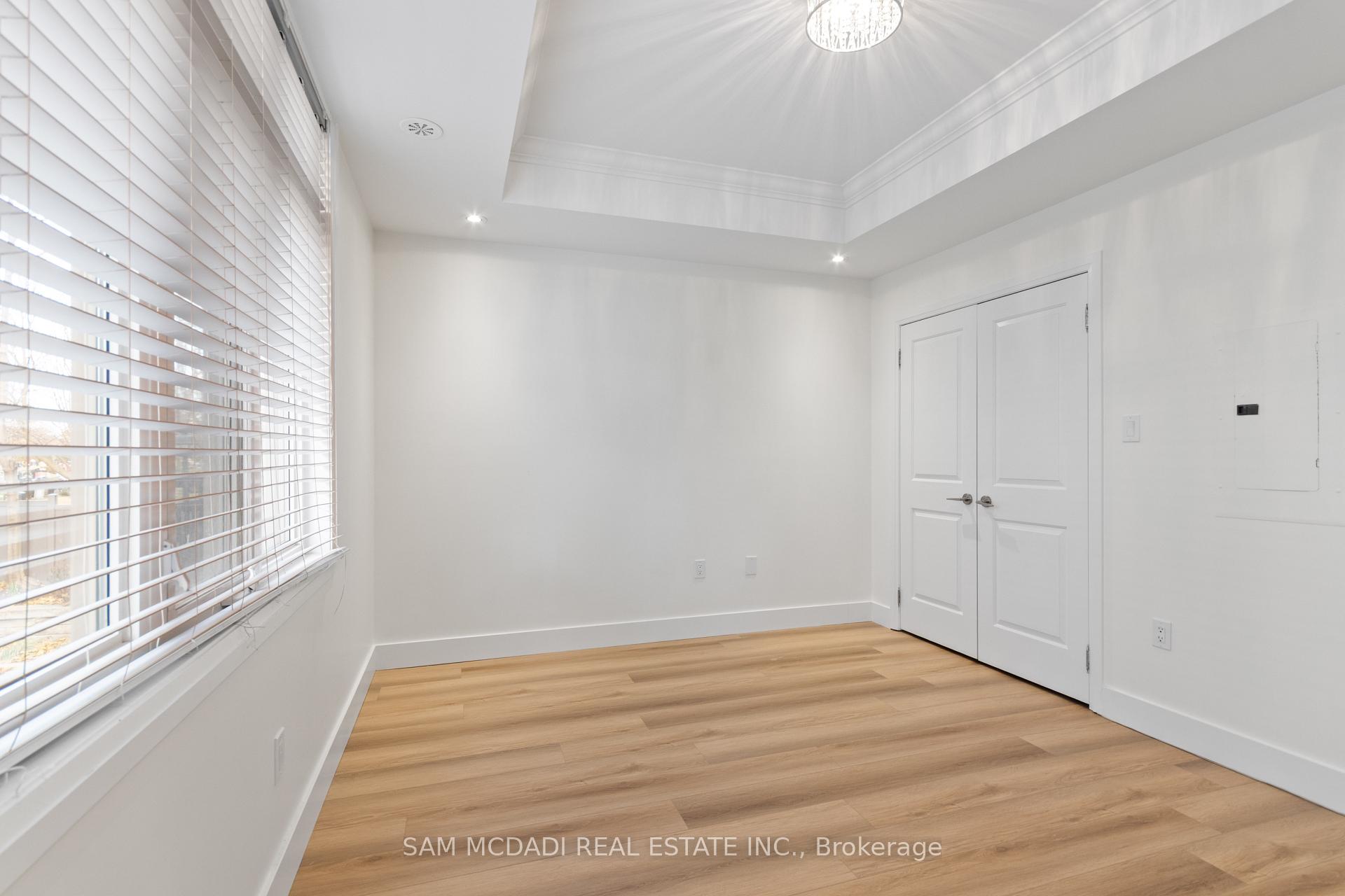 3083 Cawthra Road 23