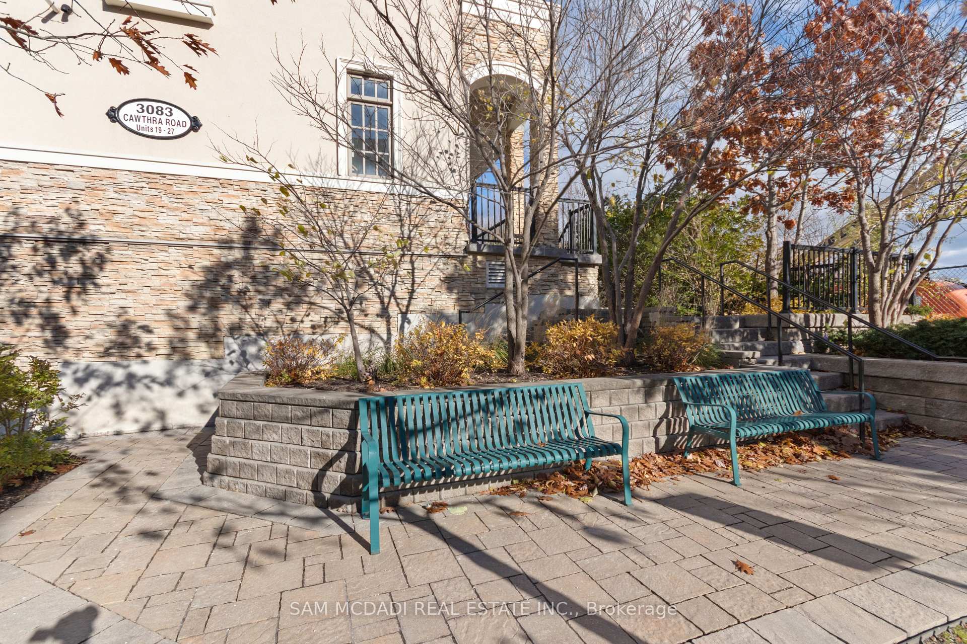 3083 Cawthra Road 23