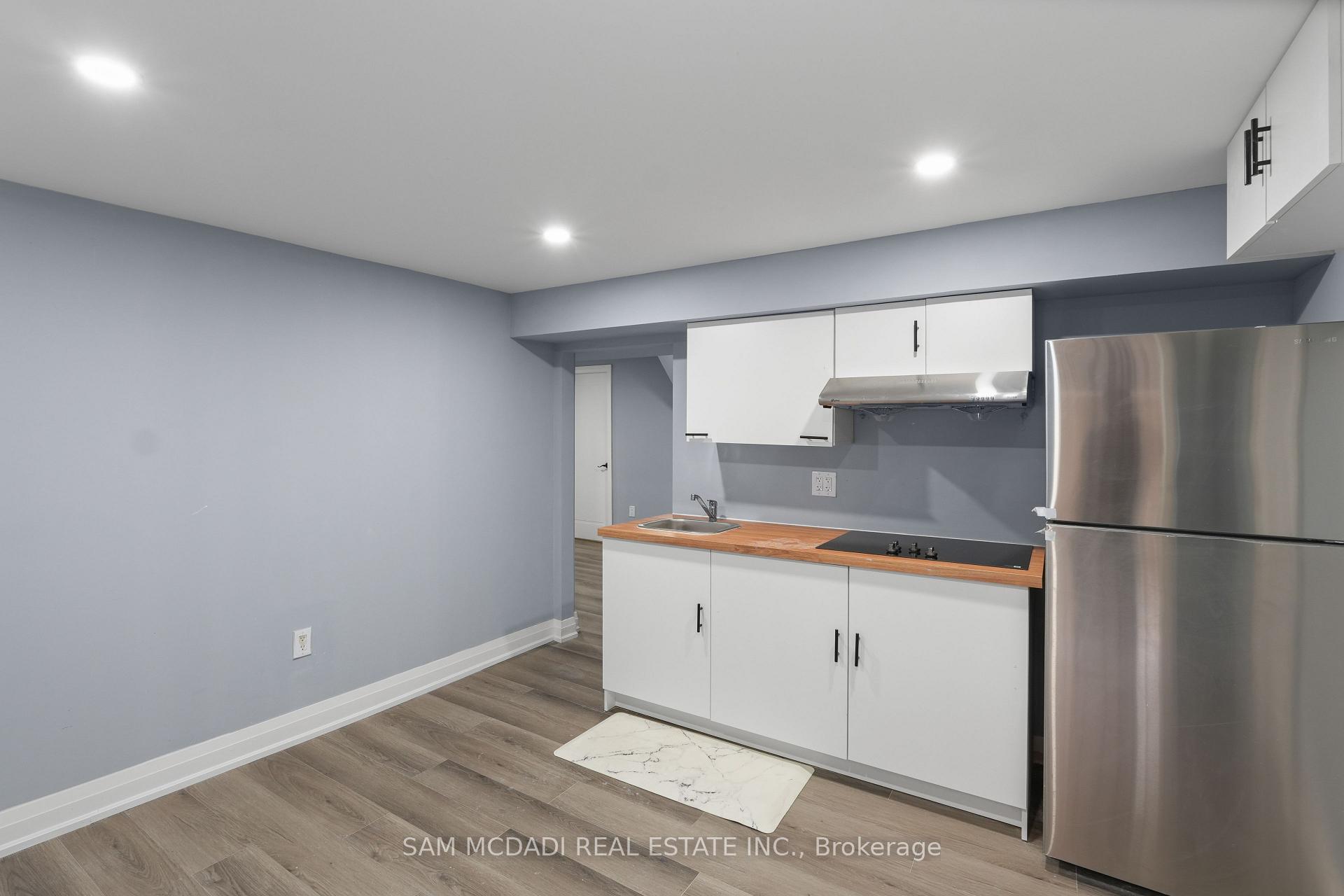 1527 Chiddingstone Circle (Unit B)