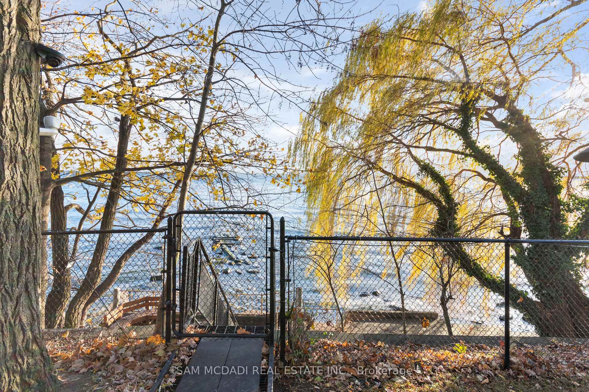 67 Lake Promenade N/A