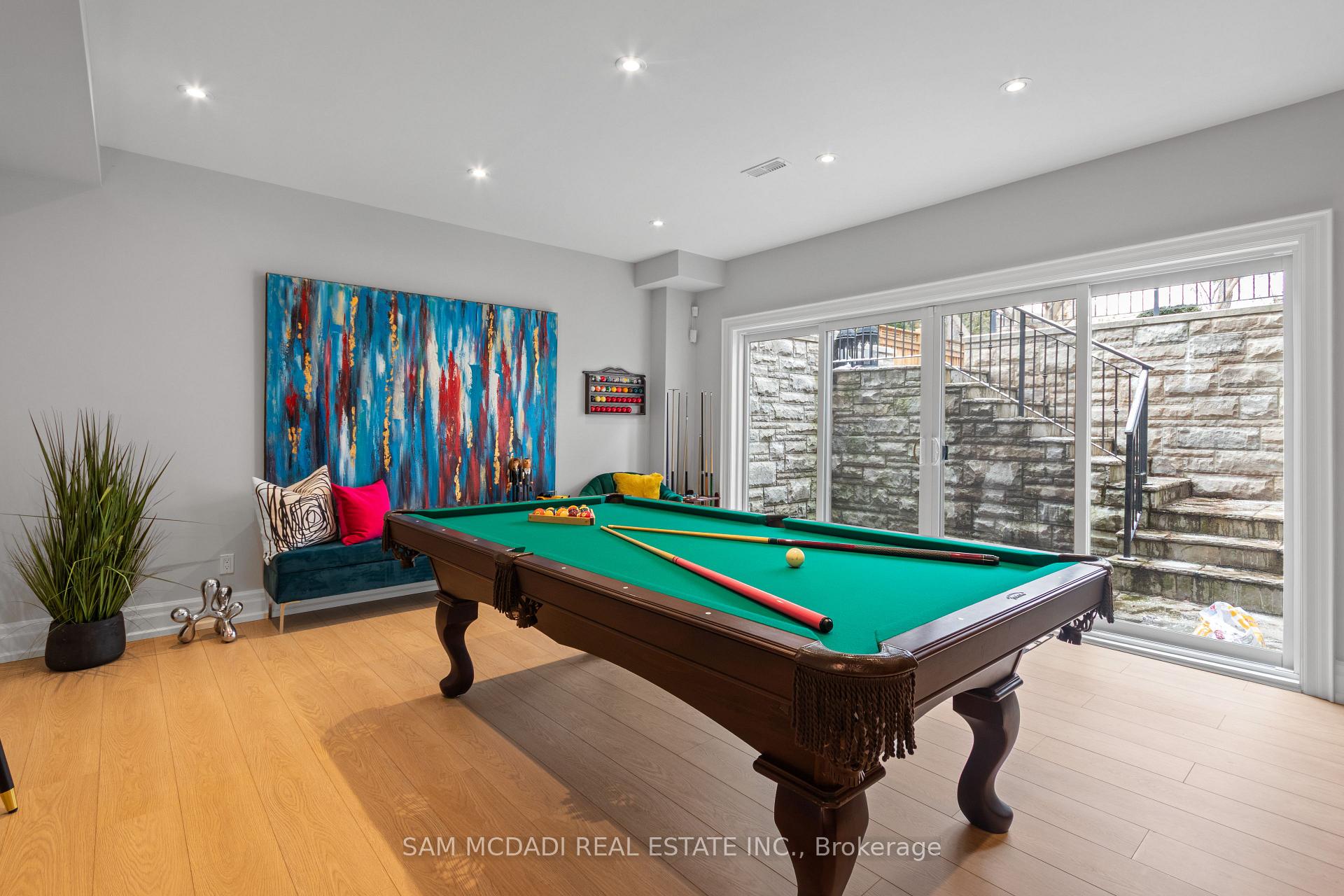 1285 Minnewaska Trail