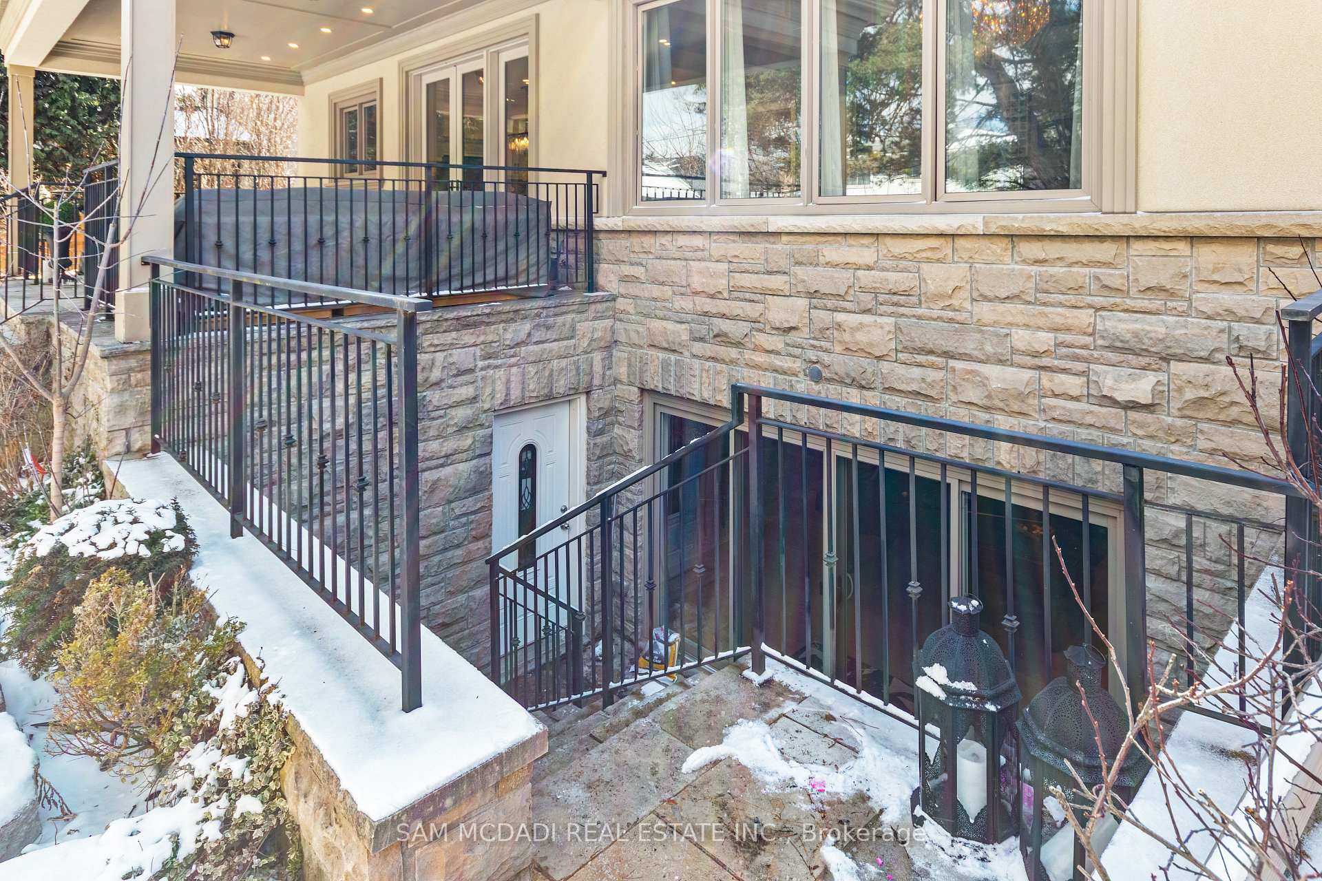 1285 Minnewaska Trail