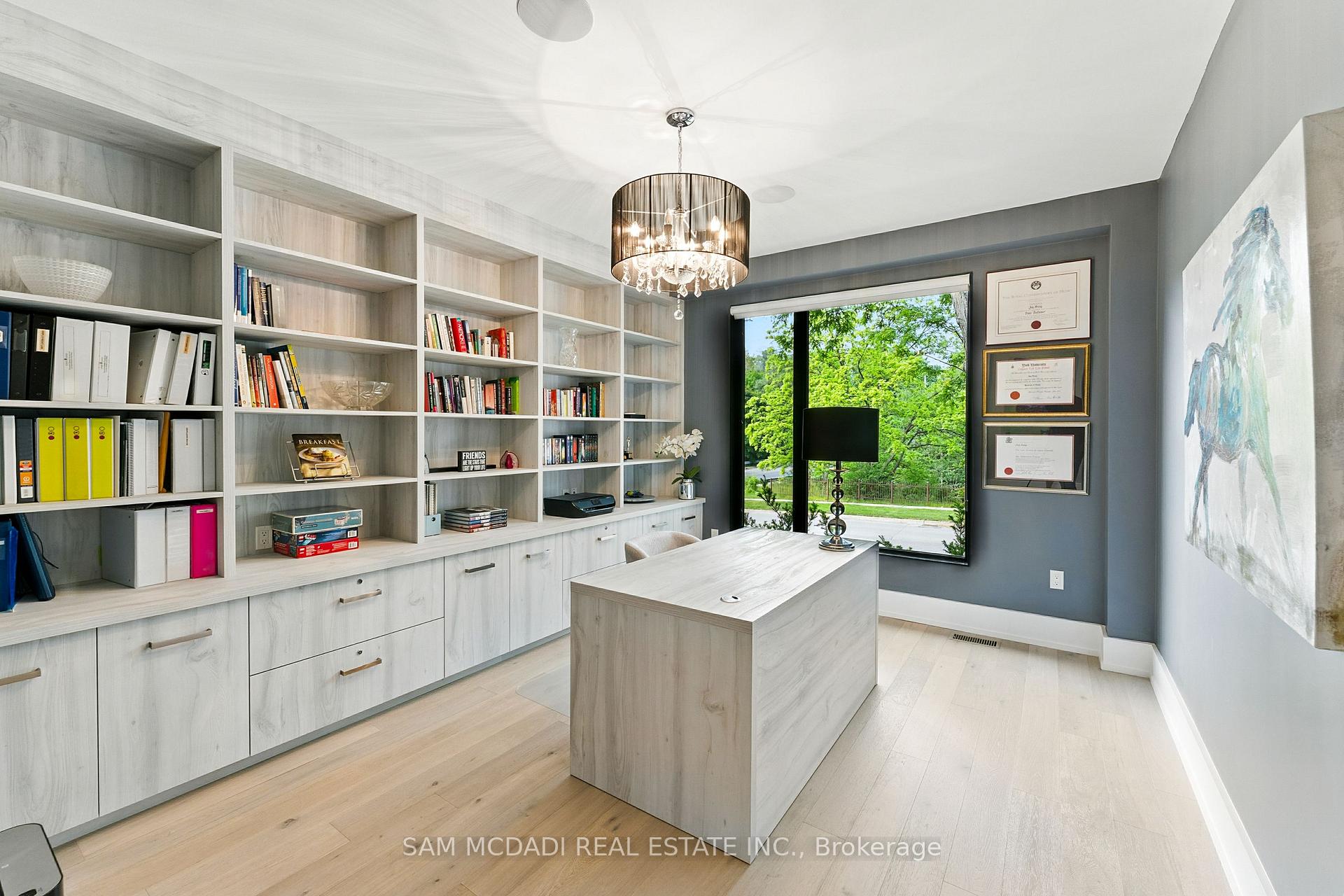 1112 Caldwell Avenue