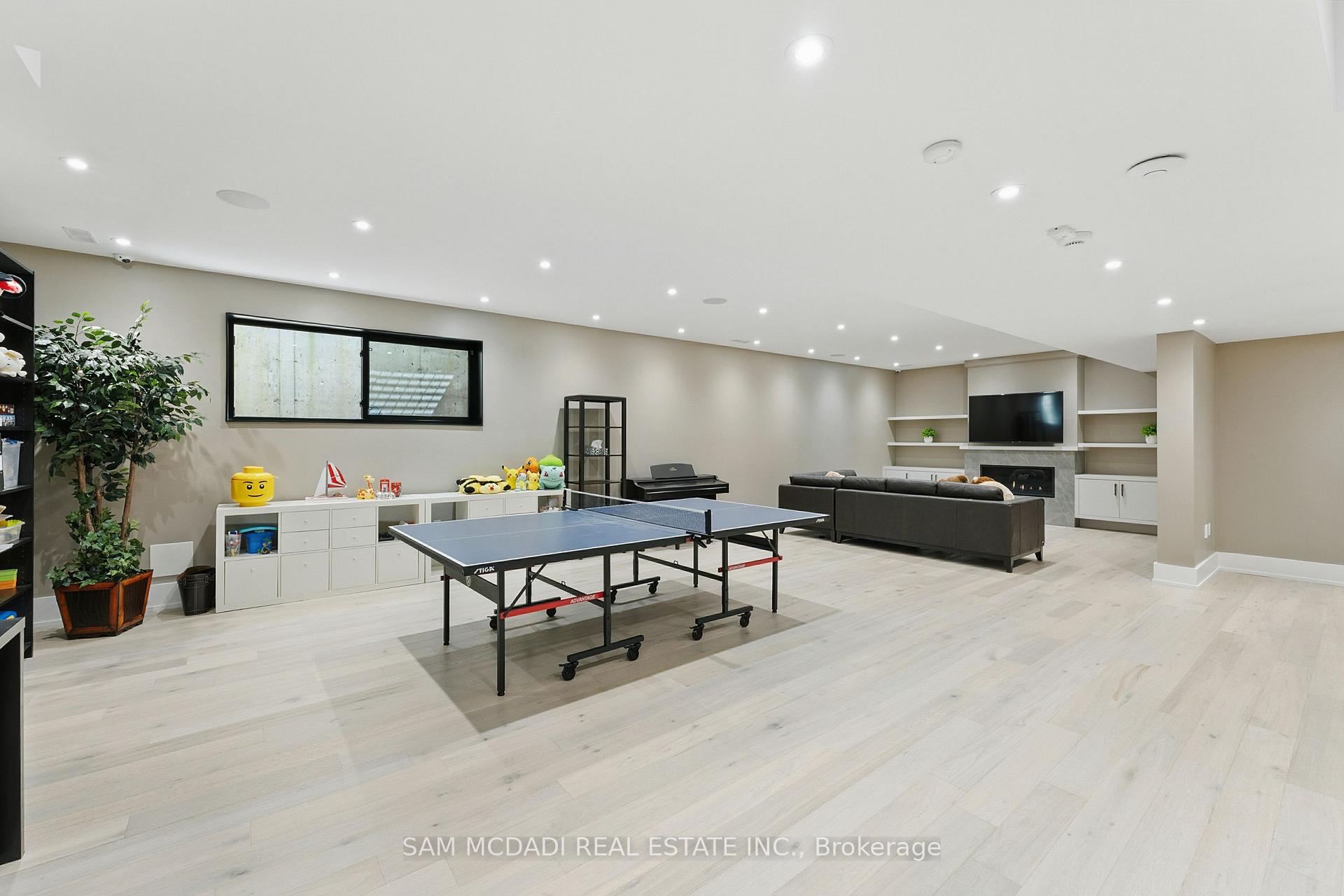 1112 Caldwell Avenue