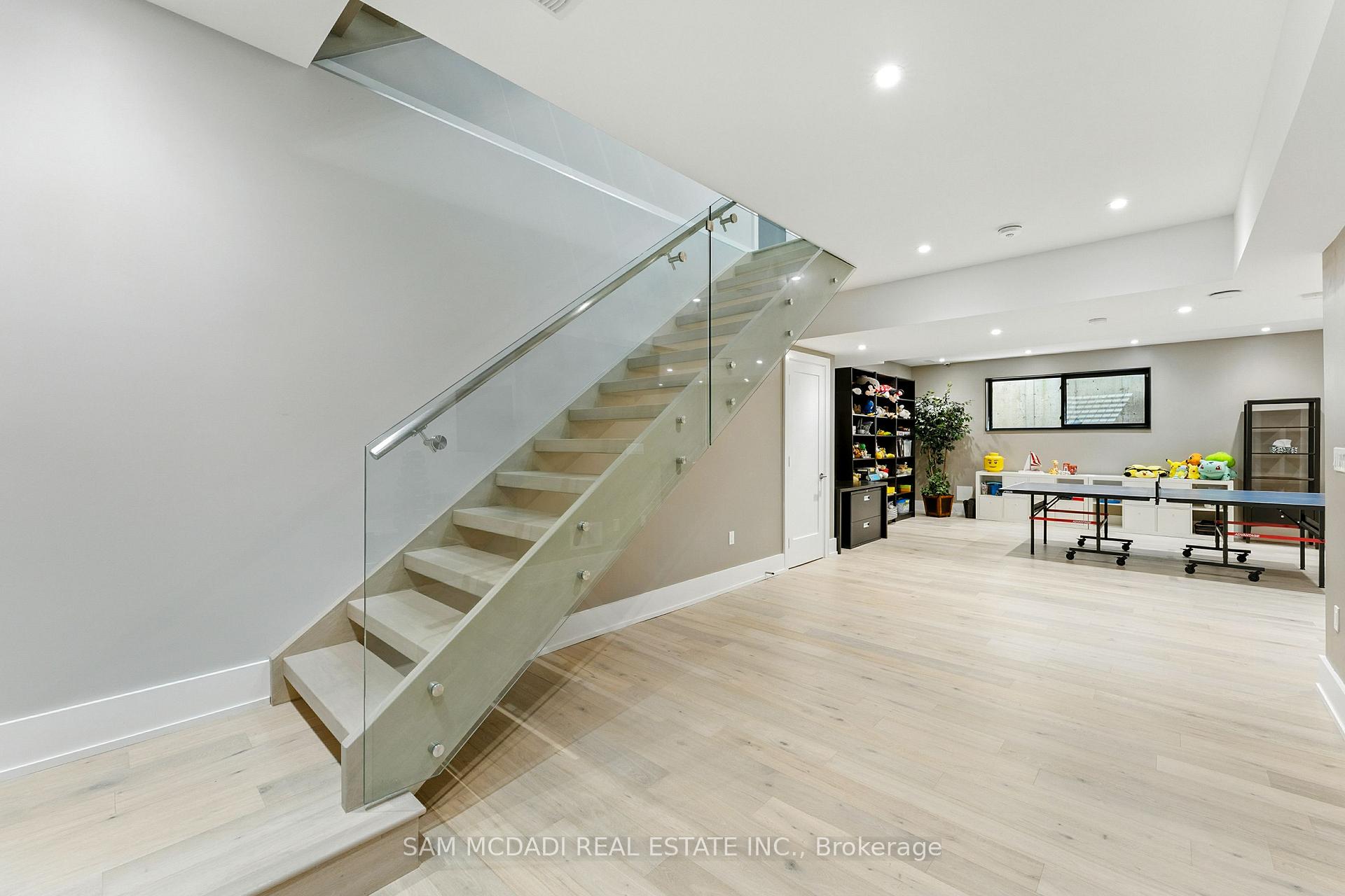 1112 Caldwell Avenue