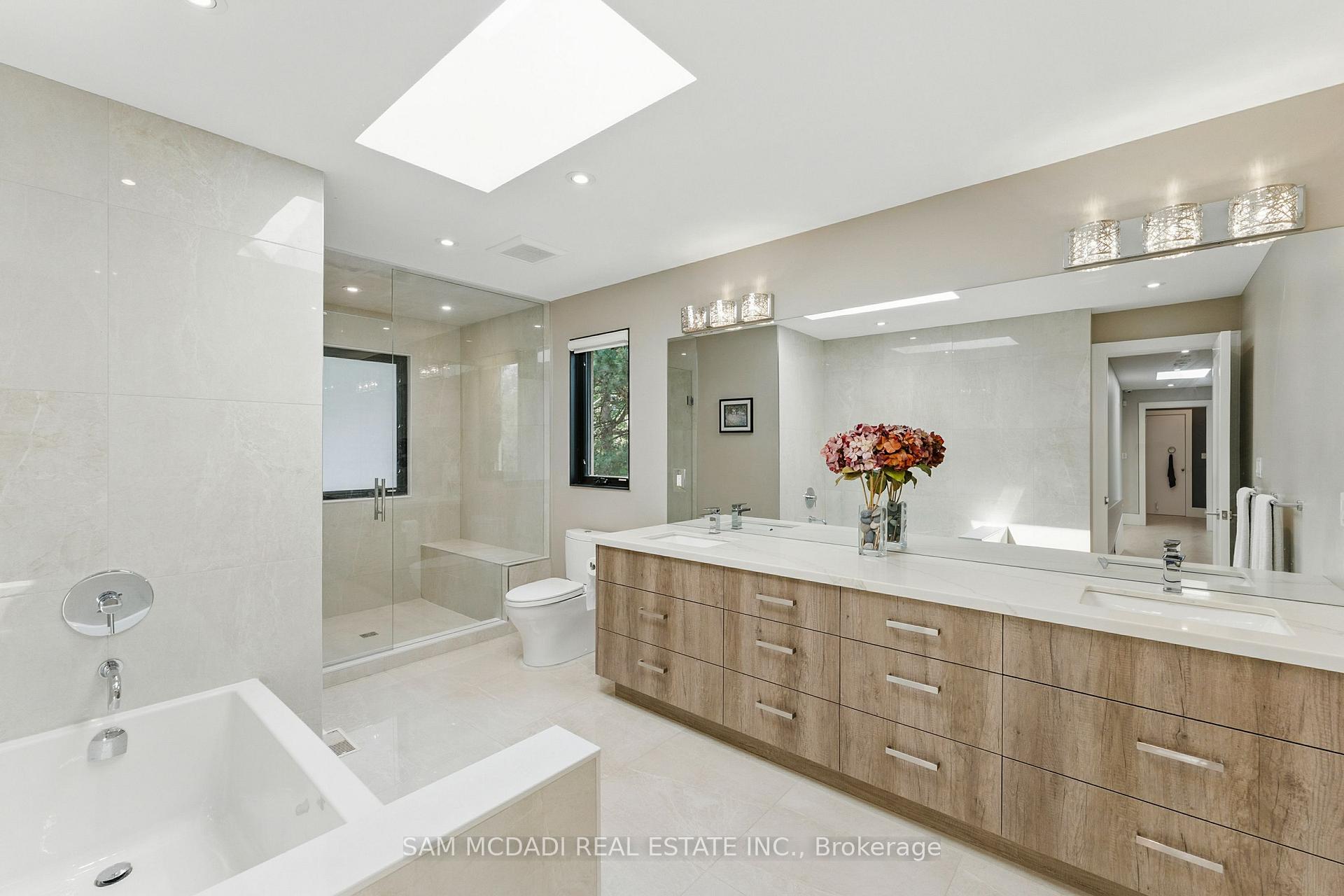 1112 Caldwell Avenue