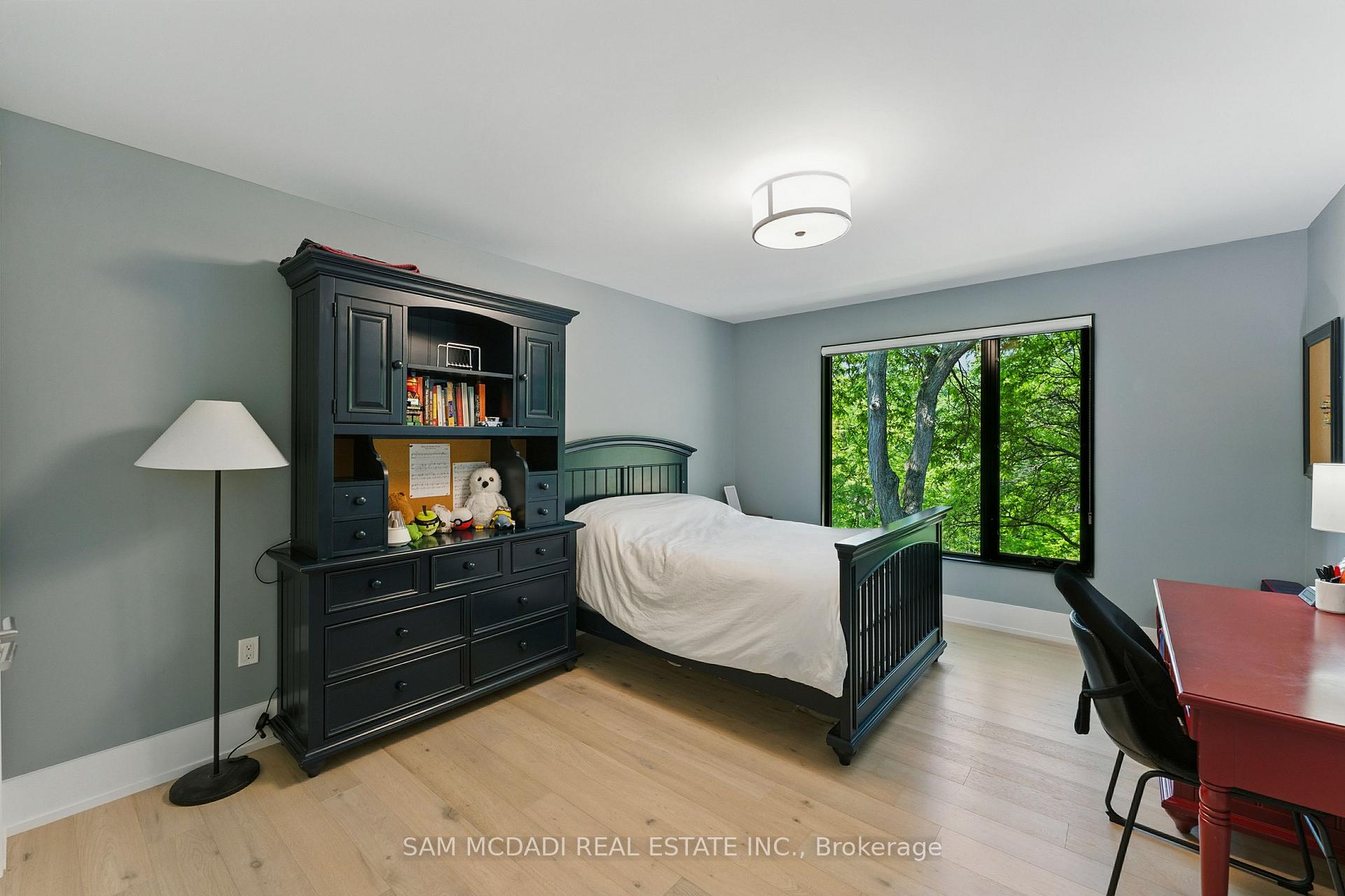 1112 Caldwell Avenue