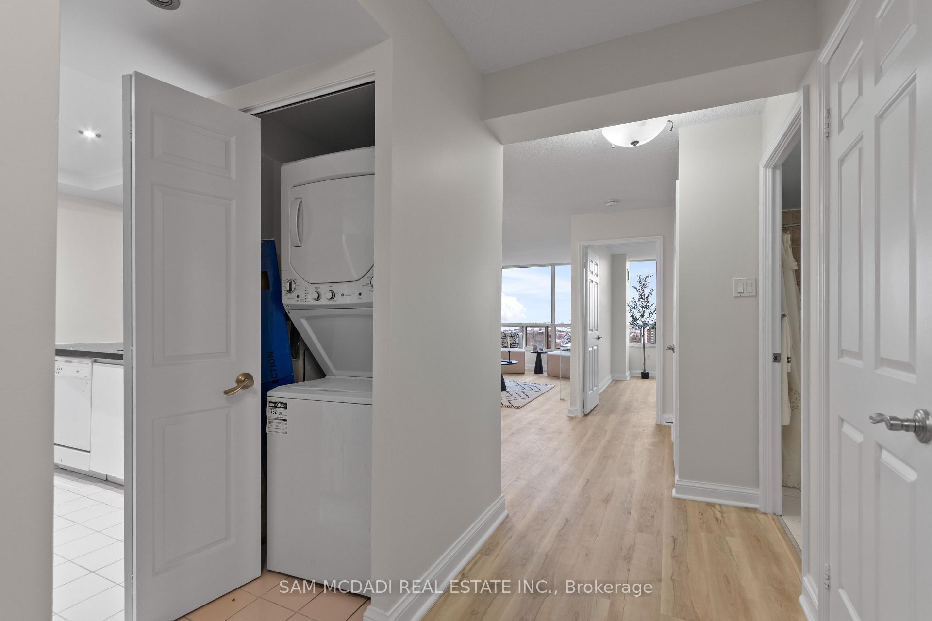24 Hanover Road S 2106