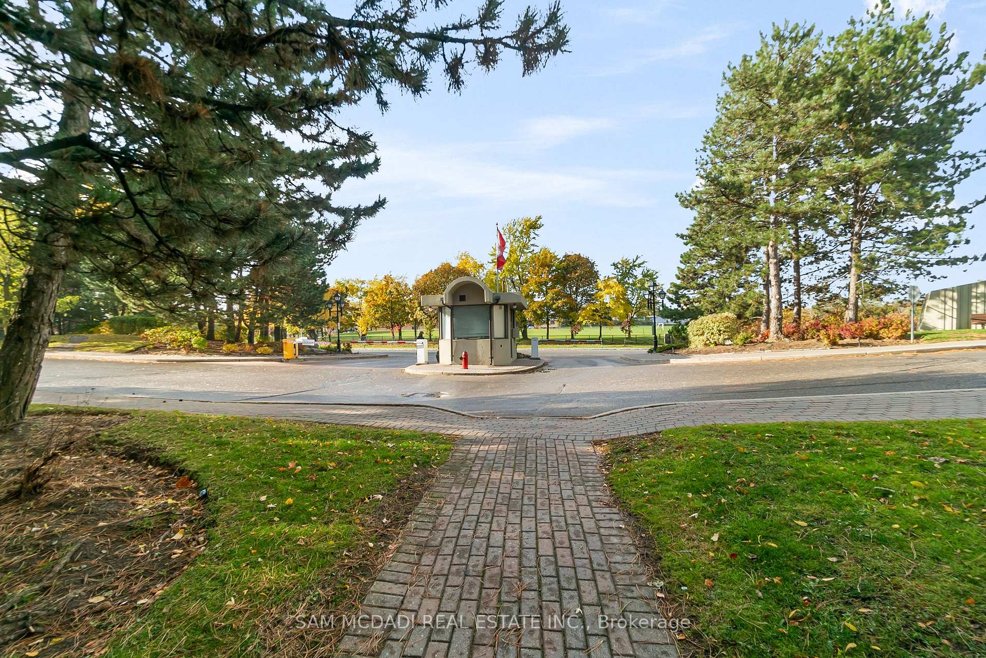 24 Hanover Road S 2106