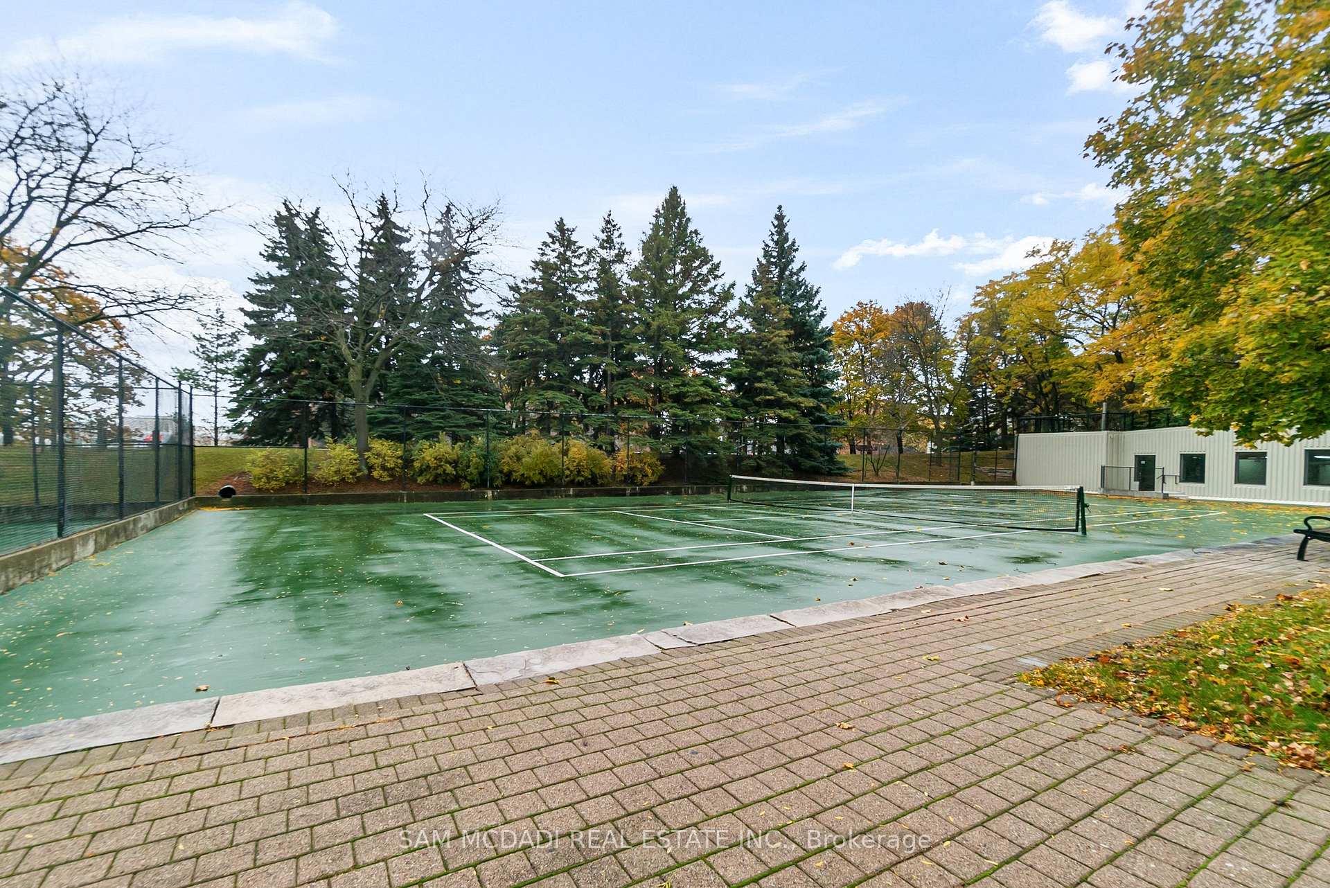 24 Hanover Road S 2106