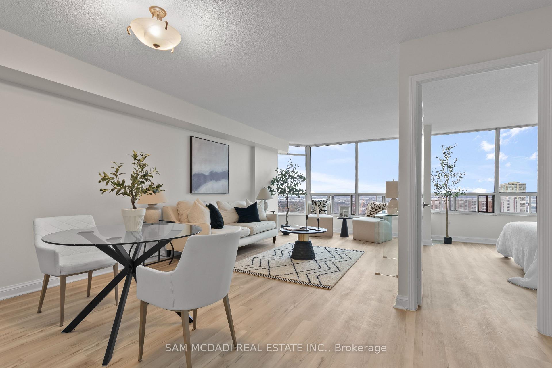 24 Hanover Road S 2106